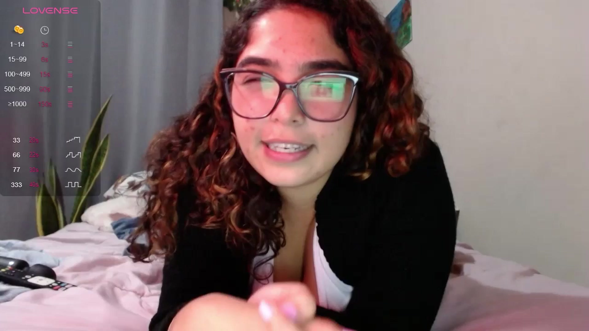 Gallery image thumbnail from Ariagaleo's myfreecams stream on, 06/05/2024, 03:54 image 16 of 20