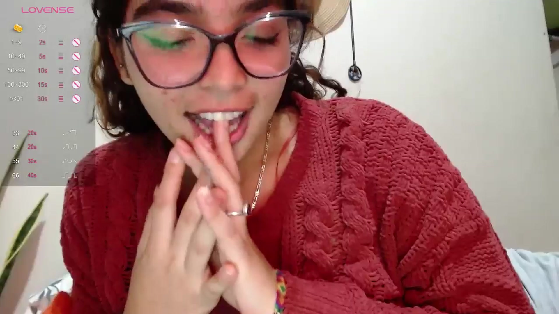 Gallery image thumbnail from Ariagaleo's myfreecams stream on, 06/12/2024, 06:19 image 10 of 20