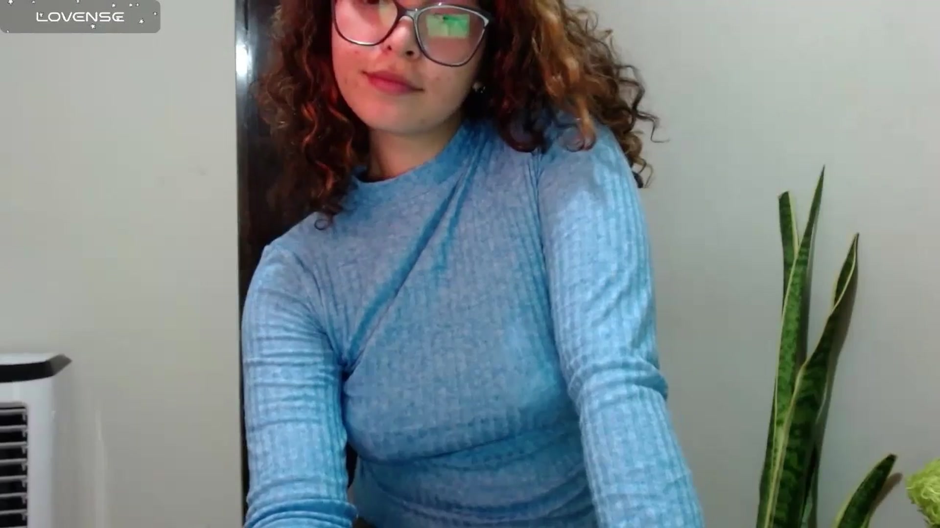Gallery image thumbnail from Ariagaleo's myfreecams stream on, 06/14/2024, 22:03 image 9 of 20