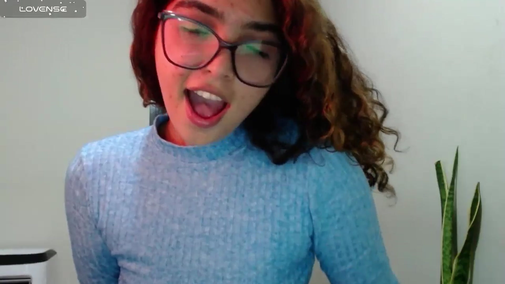 Gallery image thumbnail from Ariagaleo's myfreecams stream on, 06/14/2024, 22:03 image 4 of 20