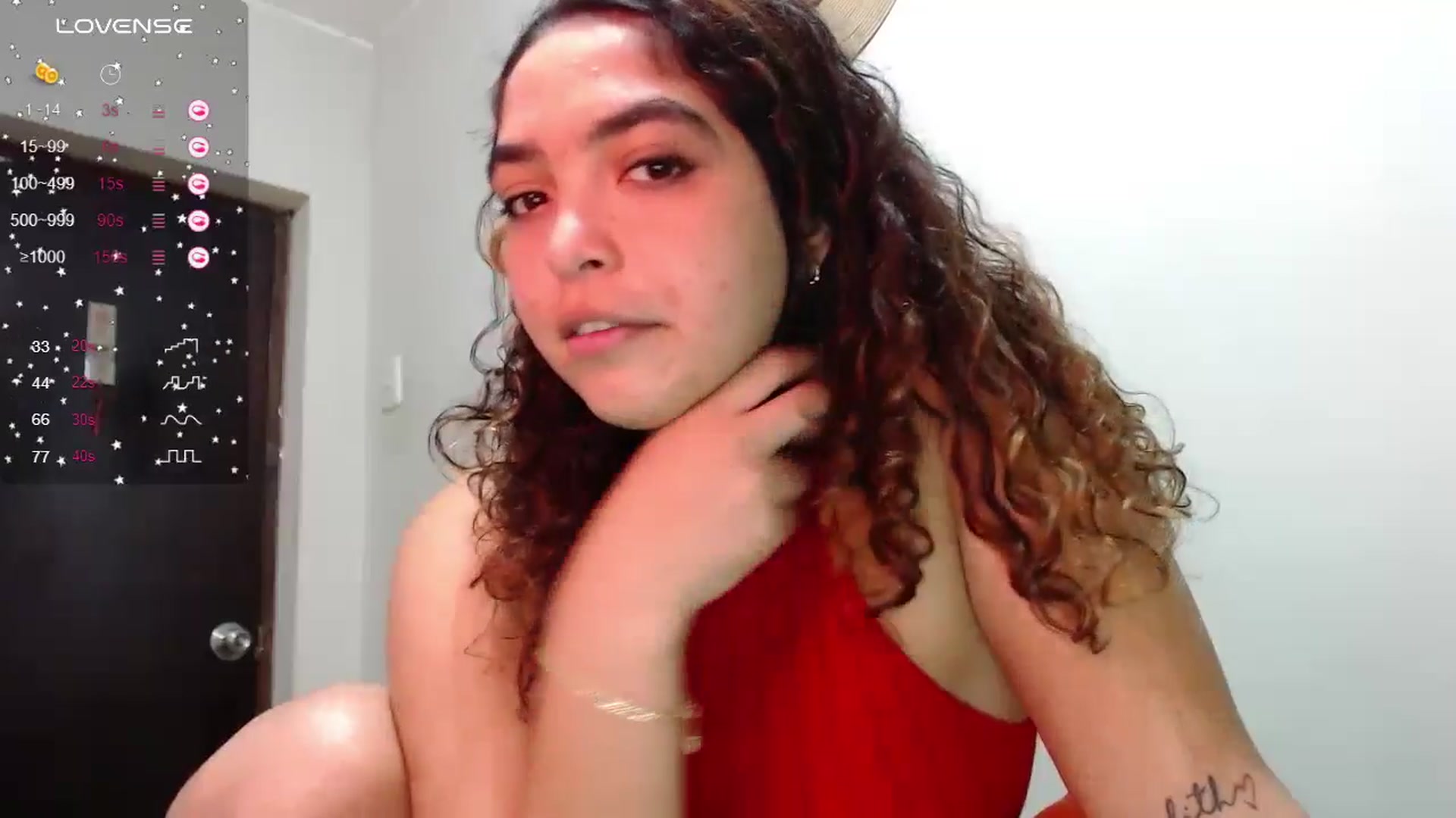 Gallery image thumbnail from Ariagaleo's myfreecams stream on, 06/23/2024, 20:38 image 19 of 20