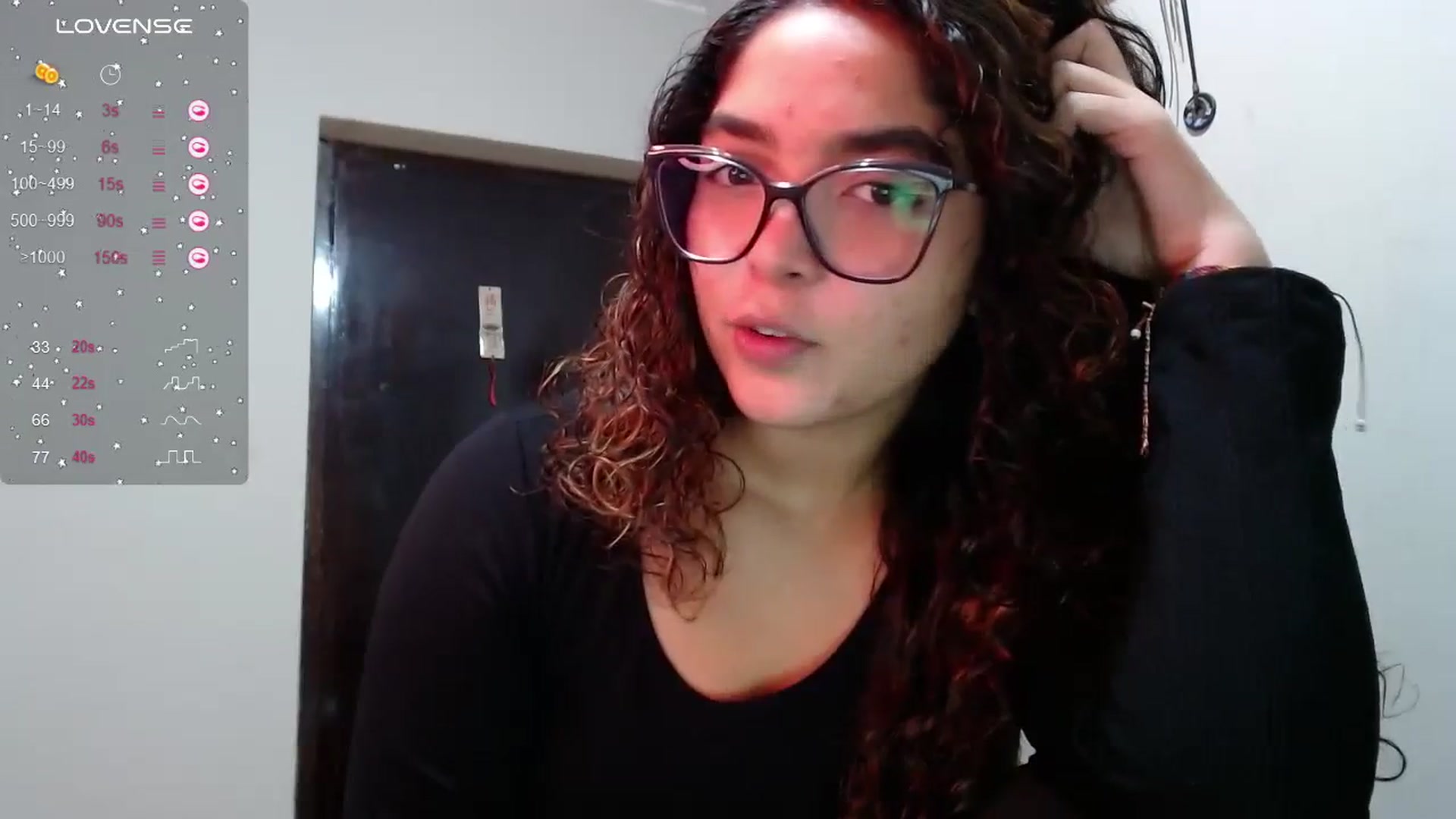 Gallery image thumbnail from Ariagaleo's myfreecams stream on, 06/26/2024, 20:31 image 3 of 20
