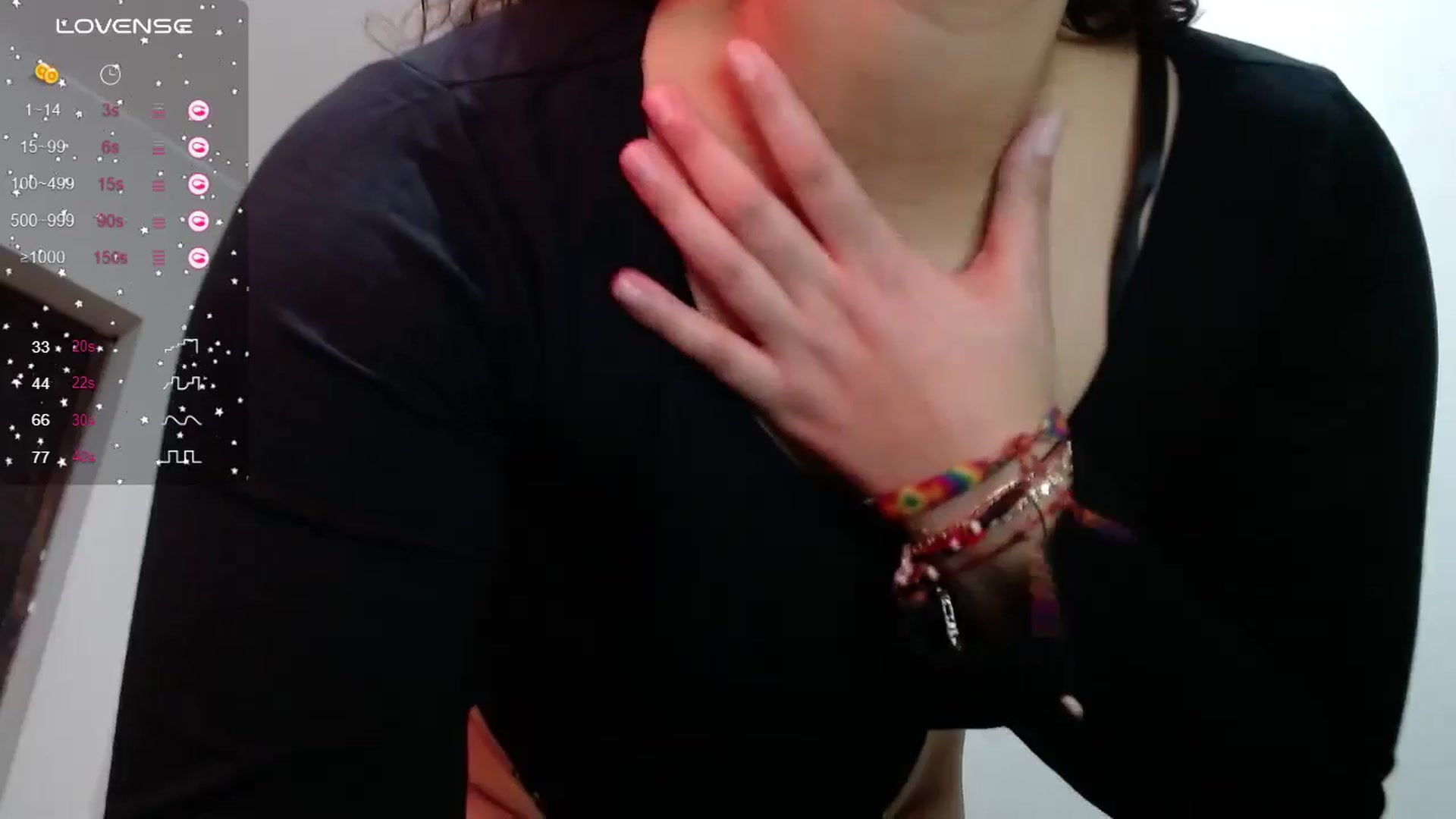 Gallery image thumbnail from Ariagaleo's myfreecams stream on, 06/26/2024, 21:05 image 18 of 20