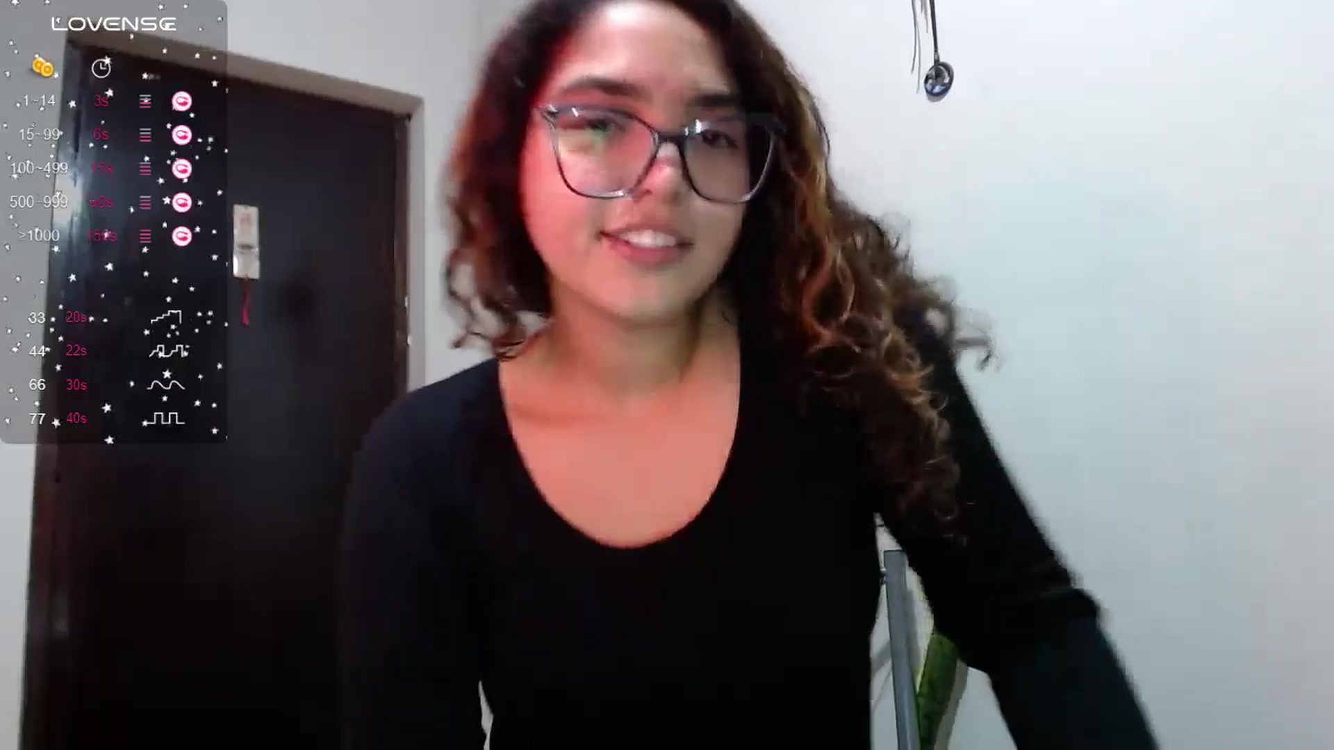 Gallery image thumbnail from Ariagaleo's myfreecams stream on, 06/26/2024, 21:05 image 10 of 20