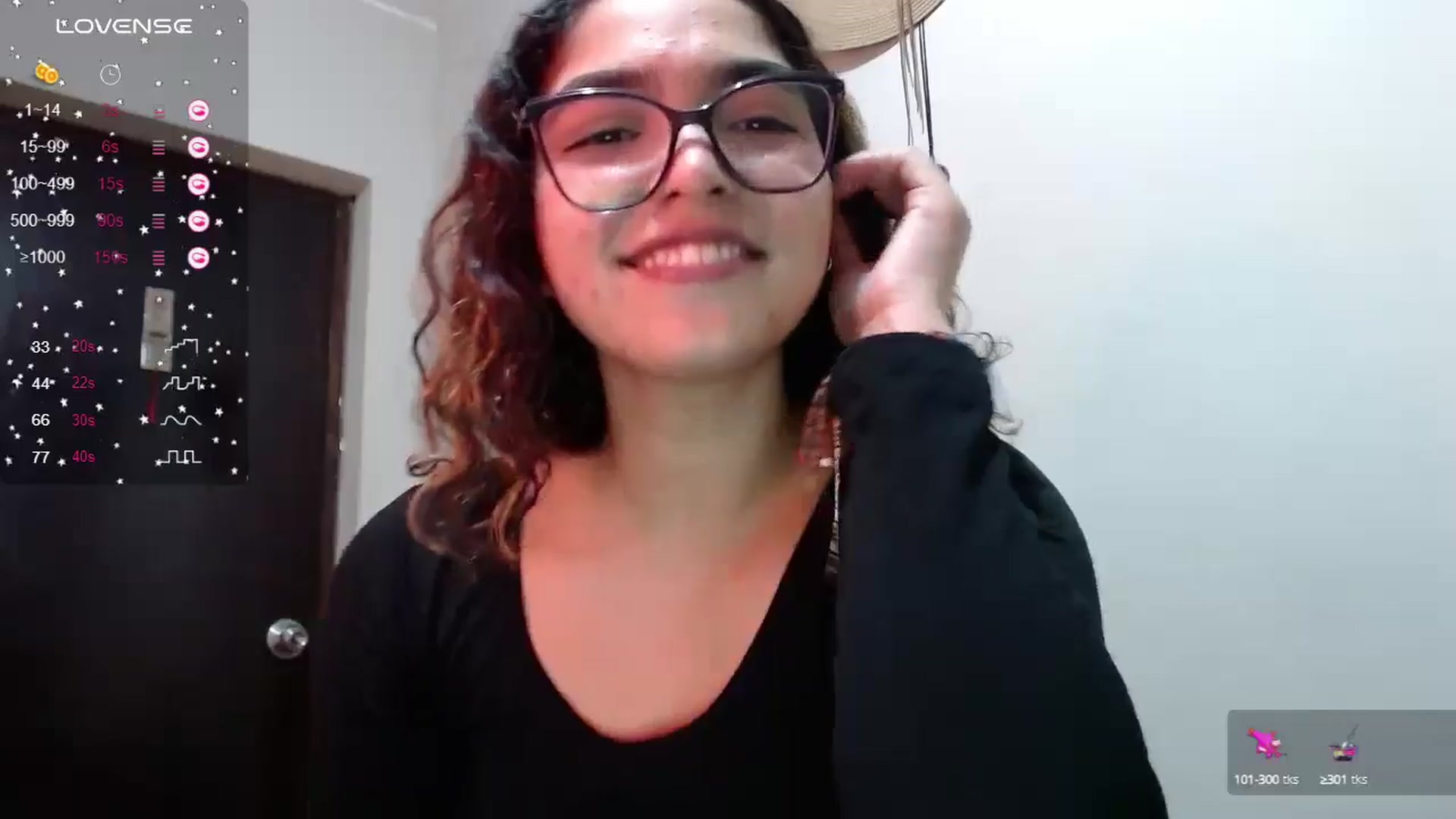 Gallery image thumbnail from Ariagaleo's myfreecams stream on, 06/26/2024, 21:05 image 11 of 20