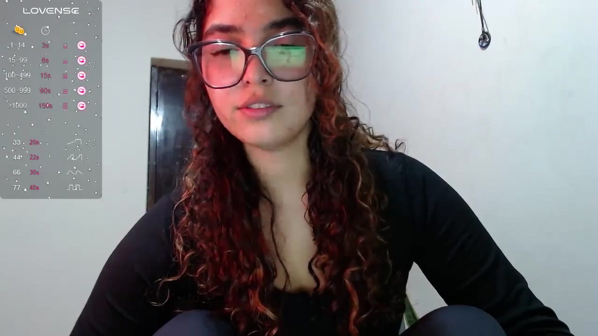 Gallery image thumbnail from Ariagaleo's myfreecams stream on, 06/26/2024, 22:15 image 7 of 20
