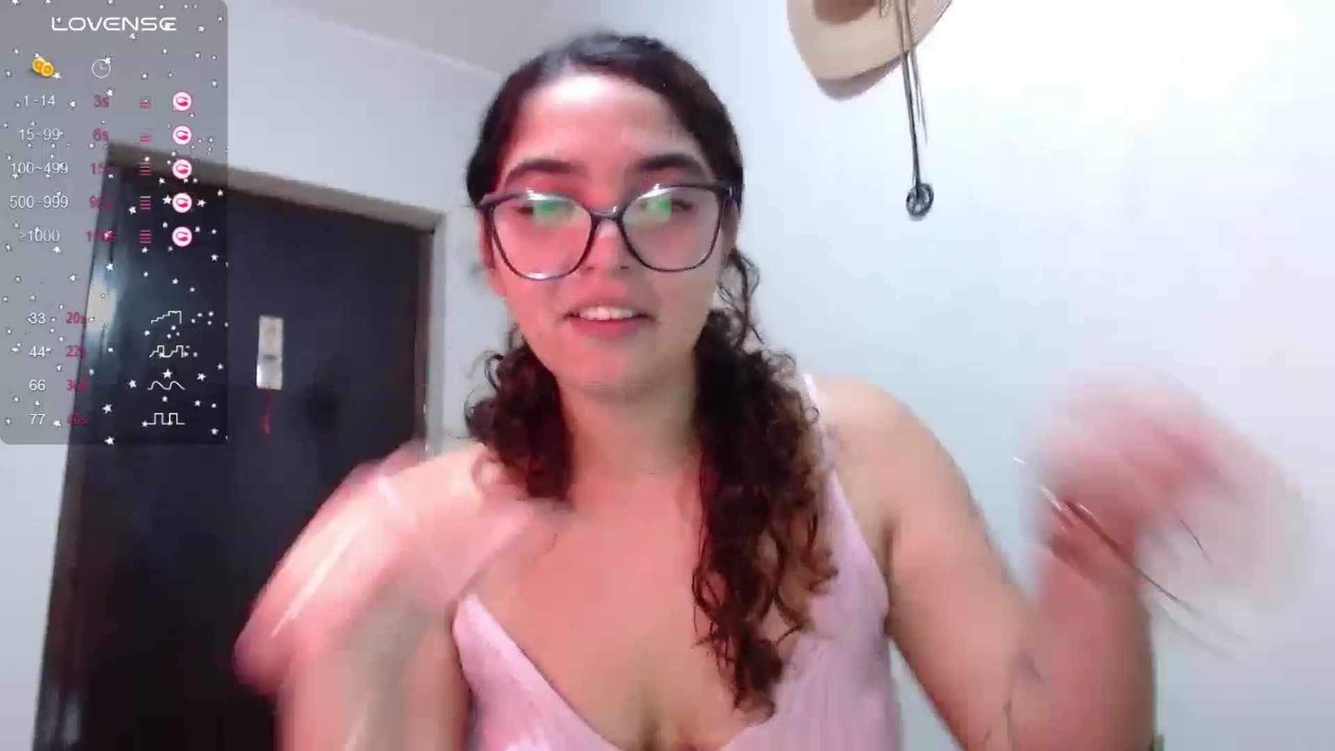 Gallery image thumbnail from Ariagaleo's myfreecams stream on, 06/27/2024, 21:34 image 7 of 20
