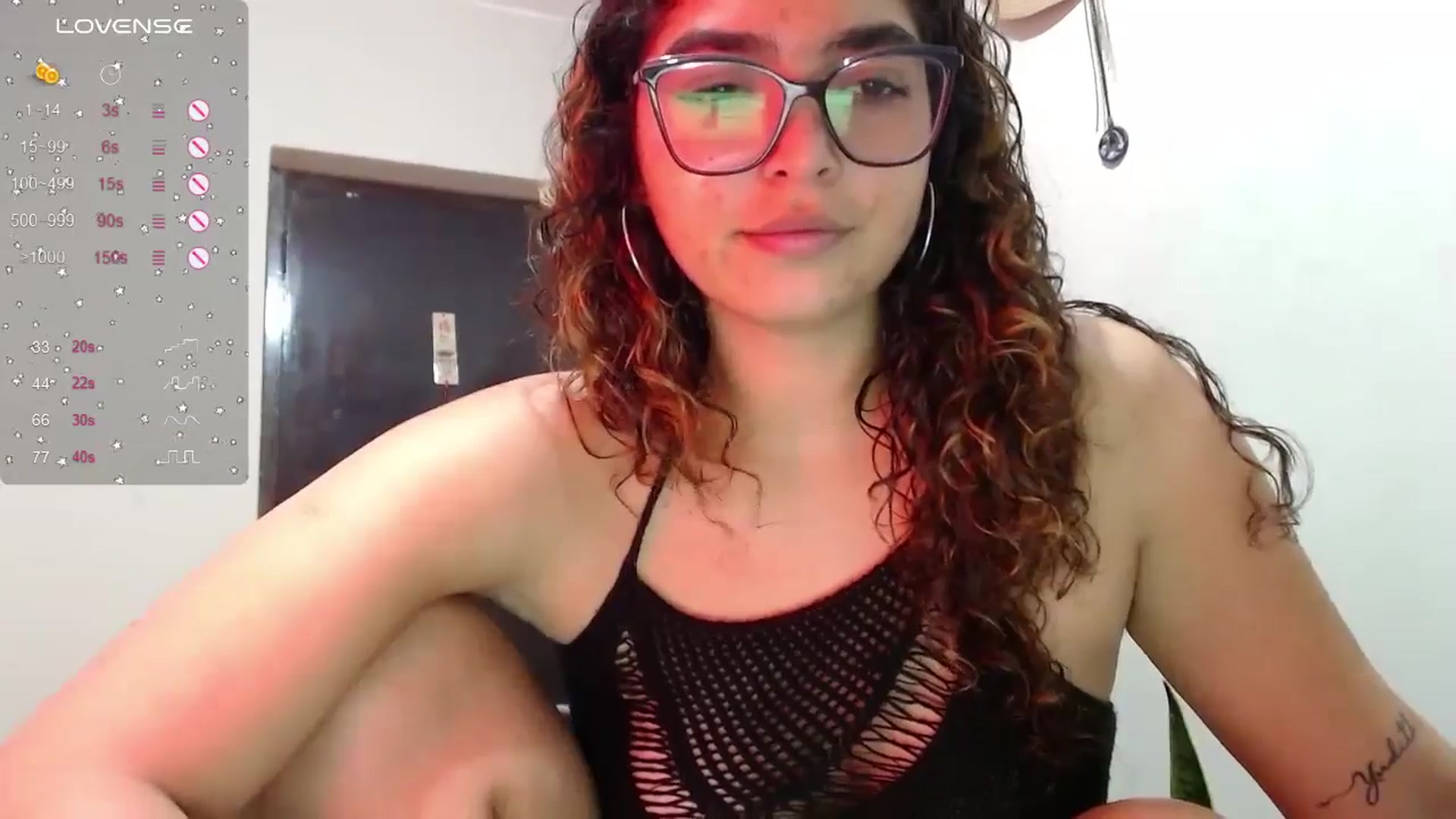 Gallery image thumbnail from Ariagaleo's myfreecams stream on, 06/30/2024, 20:18 image 6 of 20