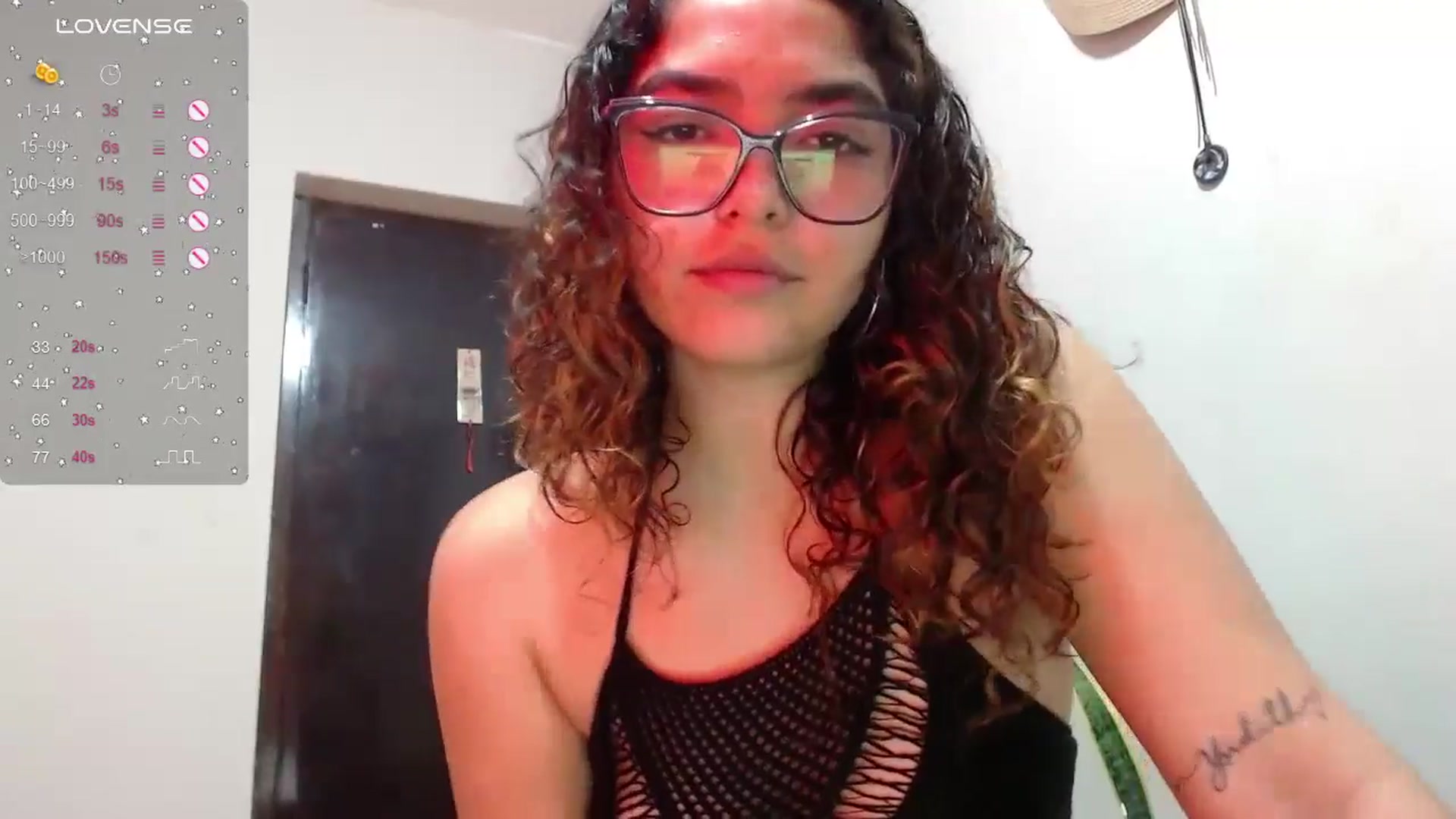Gallery image thumbnail from Ariagaleo's myfreecams stream on, 06/30/2024, 20:18 image 11 of 20