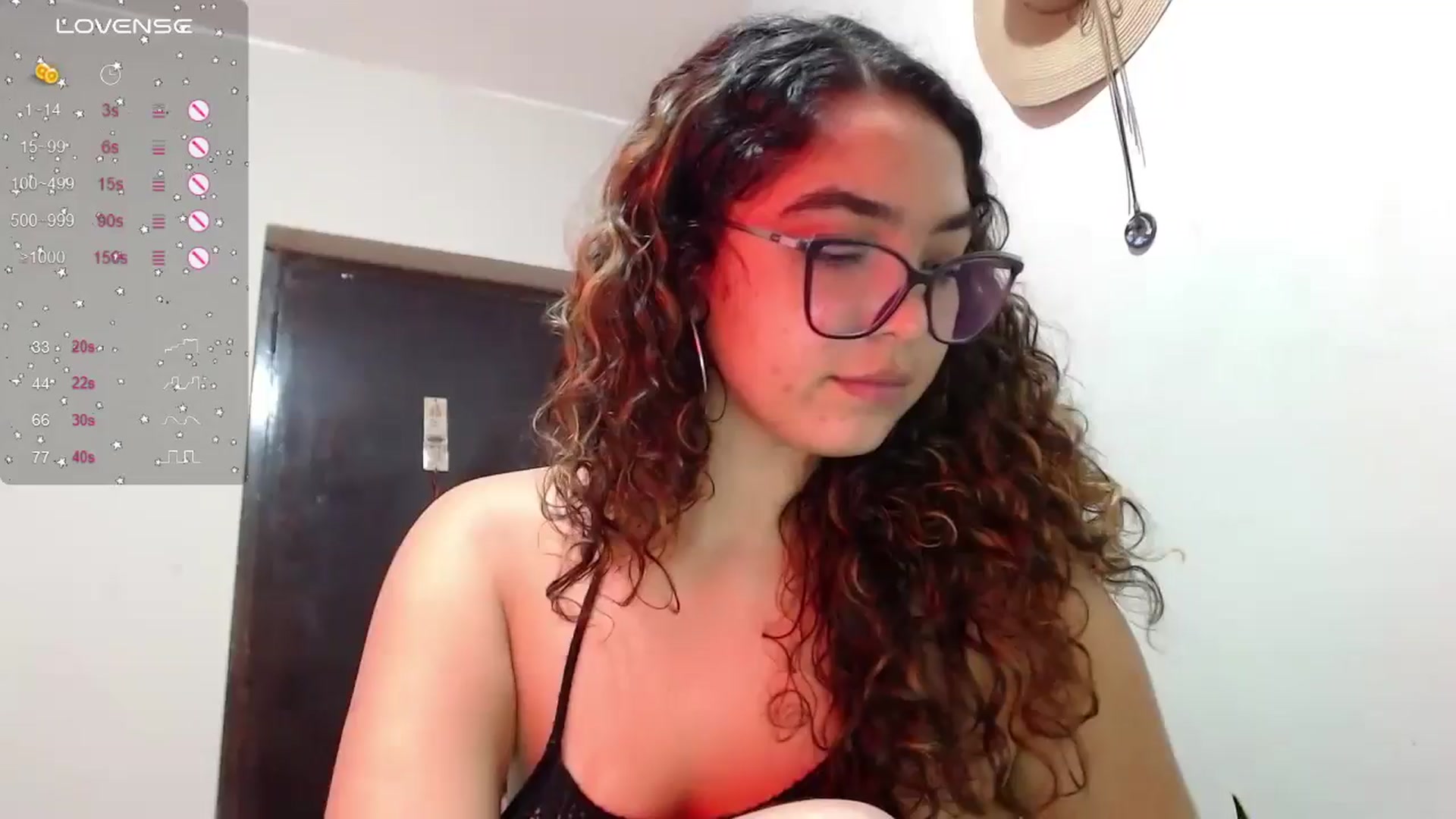 Gallery image thumbnail from Ariagaleo's myfreecams stream on, 06/30/2024, 20:37 image 19 of 20