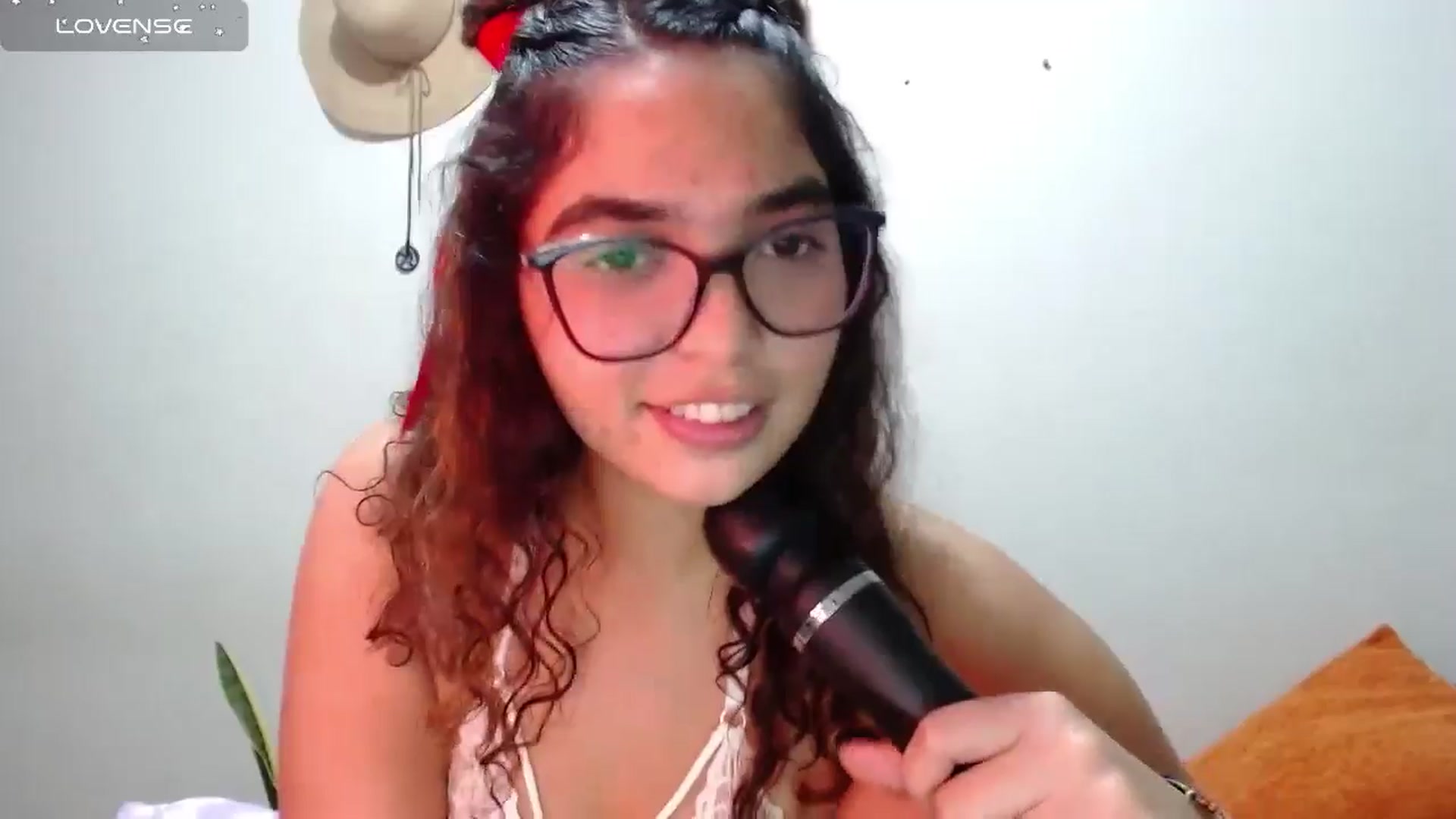 Gallery image thumbnail from Ariagaleo's myfreecams stream on, 07/04/2024, 21:55 image 5 of 20