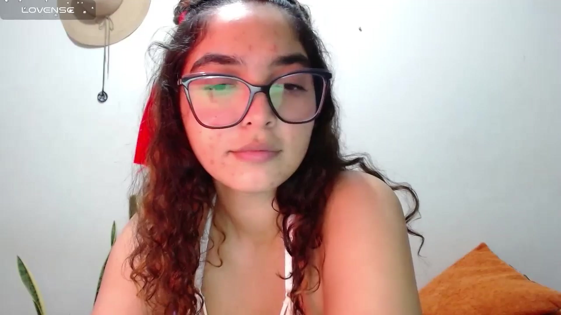 Gallery image thumbnail from Ariagaleo's myfreecams stream on, 07/04/2024, 21:55 image 4 of 20
