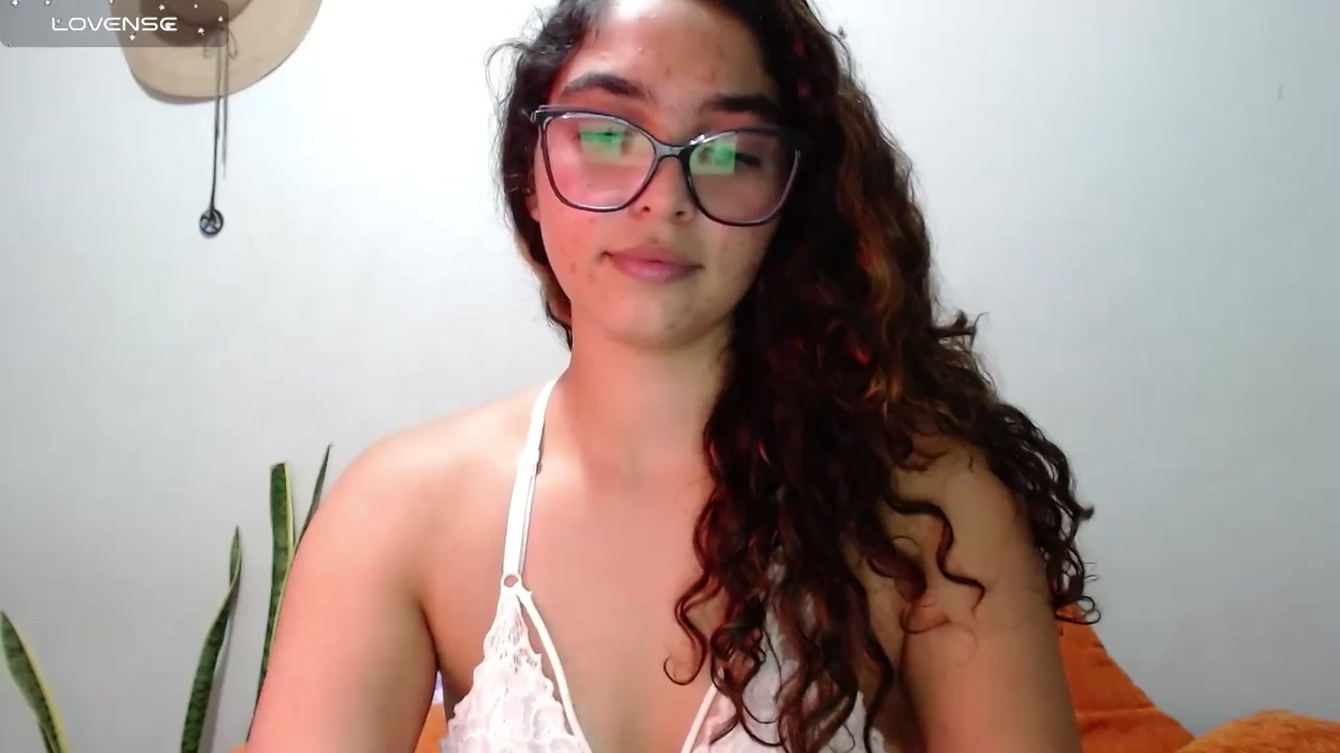 Gallery image thumbnail from Ariagaleo's myfreecams stream on, 07/04/2024, 22:59 image 5 of 20
