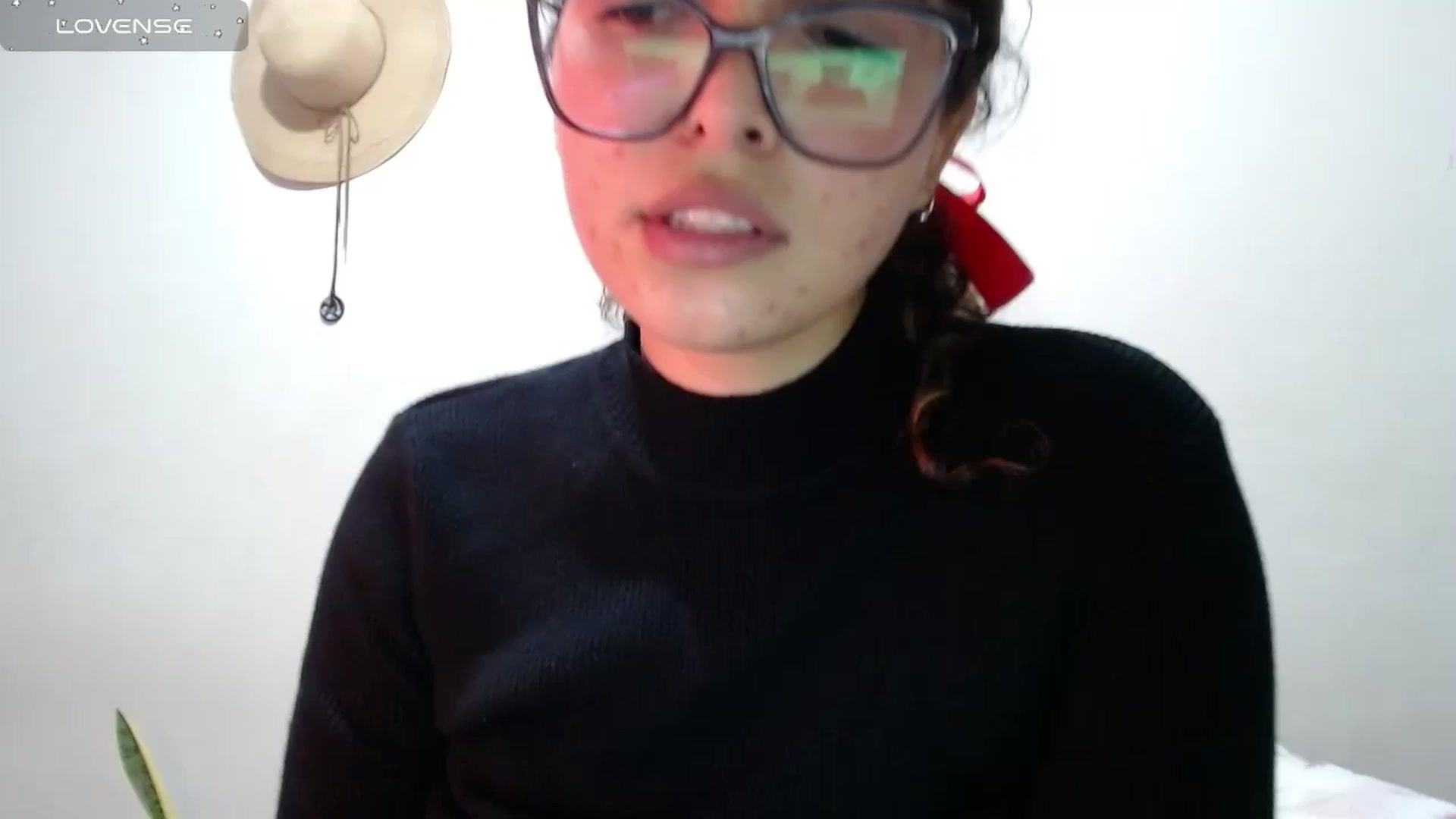 Gallery image thumbnail from Ariagaleo's myfreecams stream on, 07/05/2024, 24:00 image 17 of 20