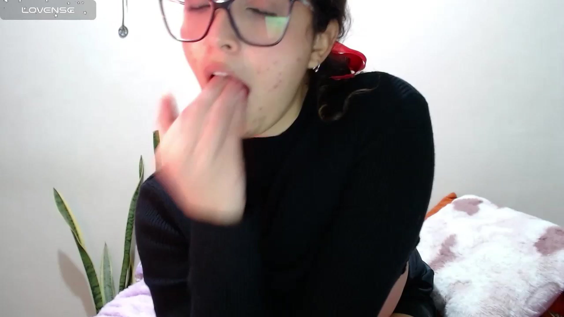 Gallery image thumbnail from Ariagaleo's myfreecams stream on, 07/05/2024, 24:00 image 15 of 20
