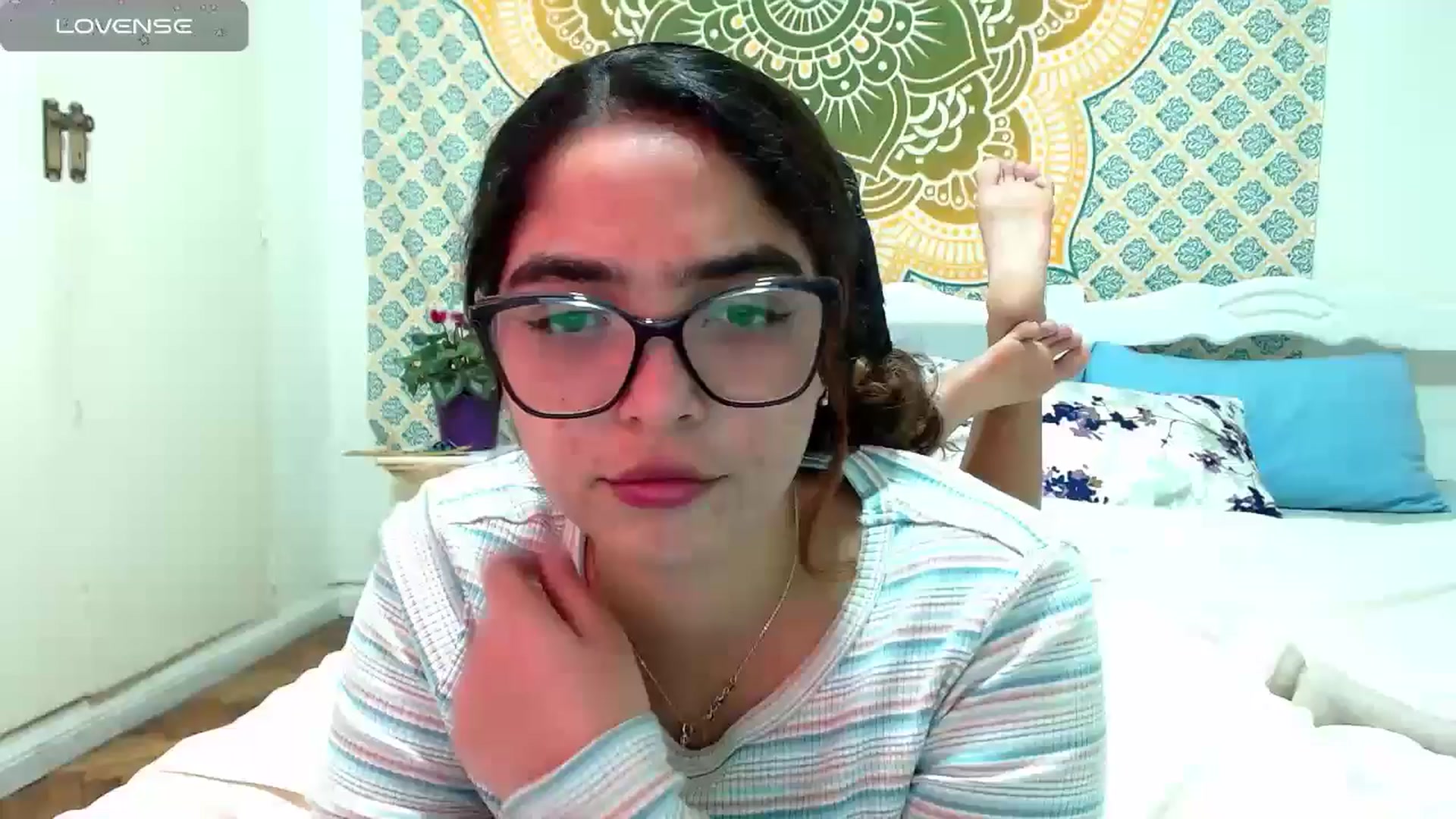 Gallery image thumbnail from Ariagaleo's myfreecams stream on, 07/17/2024, 23:41 image 16 of 20