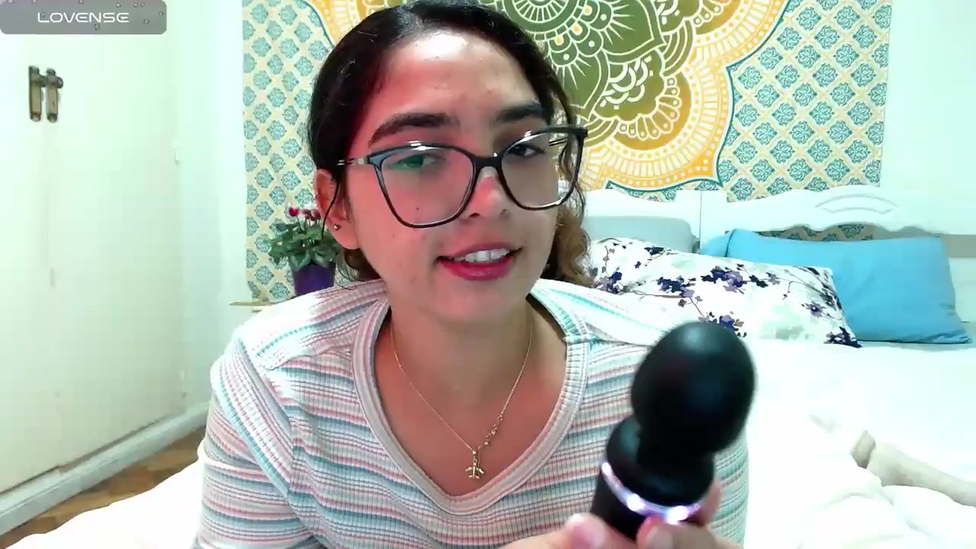 Gallery image thumbnail from Ariagaleo's myfreecams stream on, 07/17/2024, 23:41 image 6 of 20