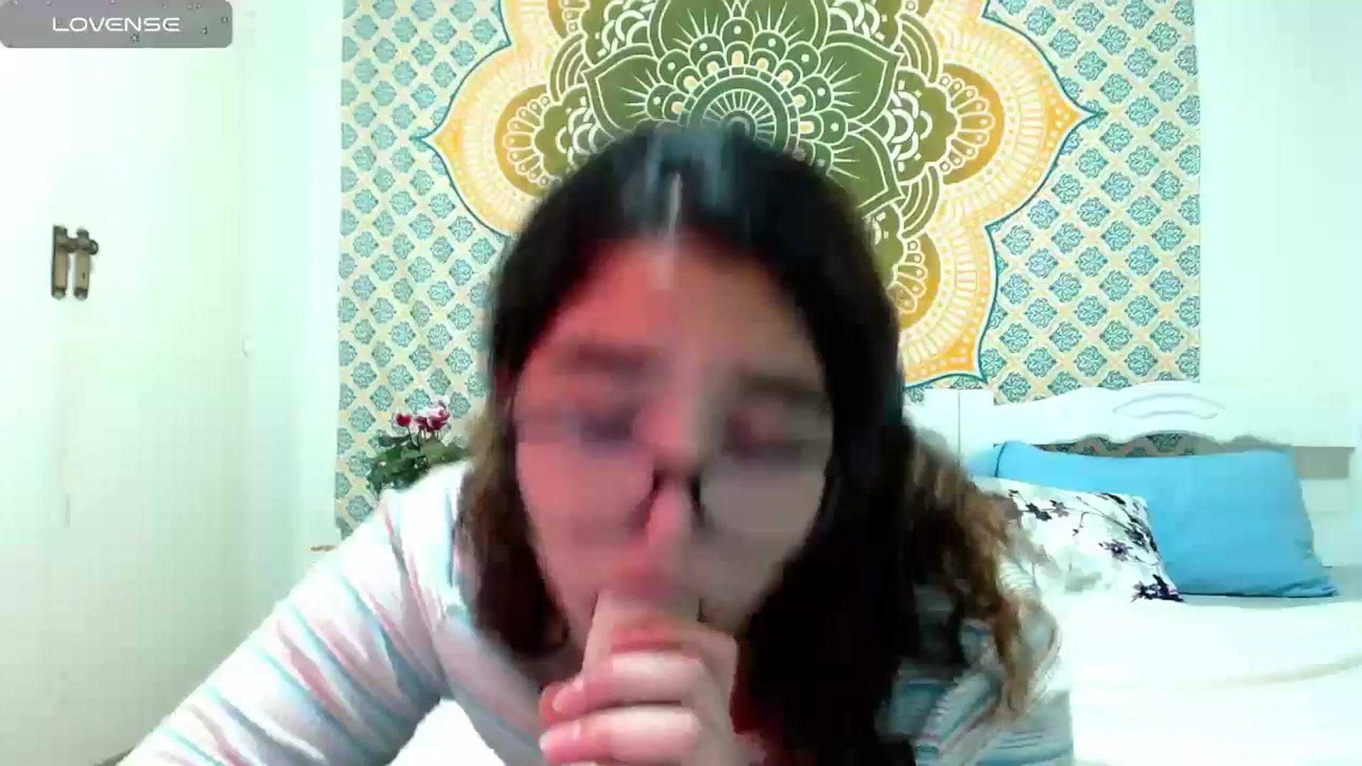 Gallery image thumbnail from Ariagaleo's myfreecams stream on, 07/18/2024, 24:00 image 19 of 20