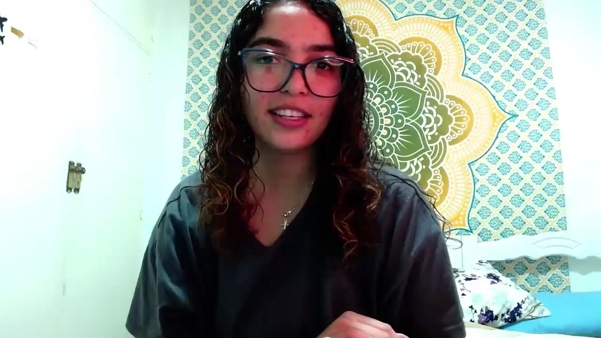 Gallery image thumbnail from Ariagaleo's myfreecams stream on, 07/18/2024, 19:46 image 17 of 20