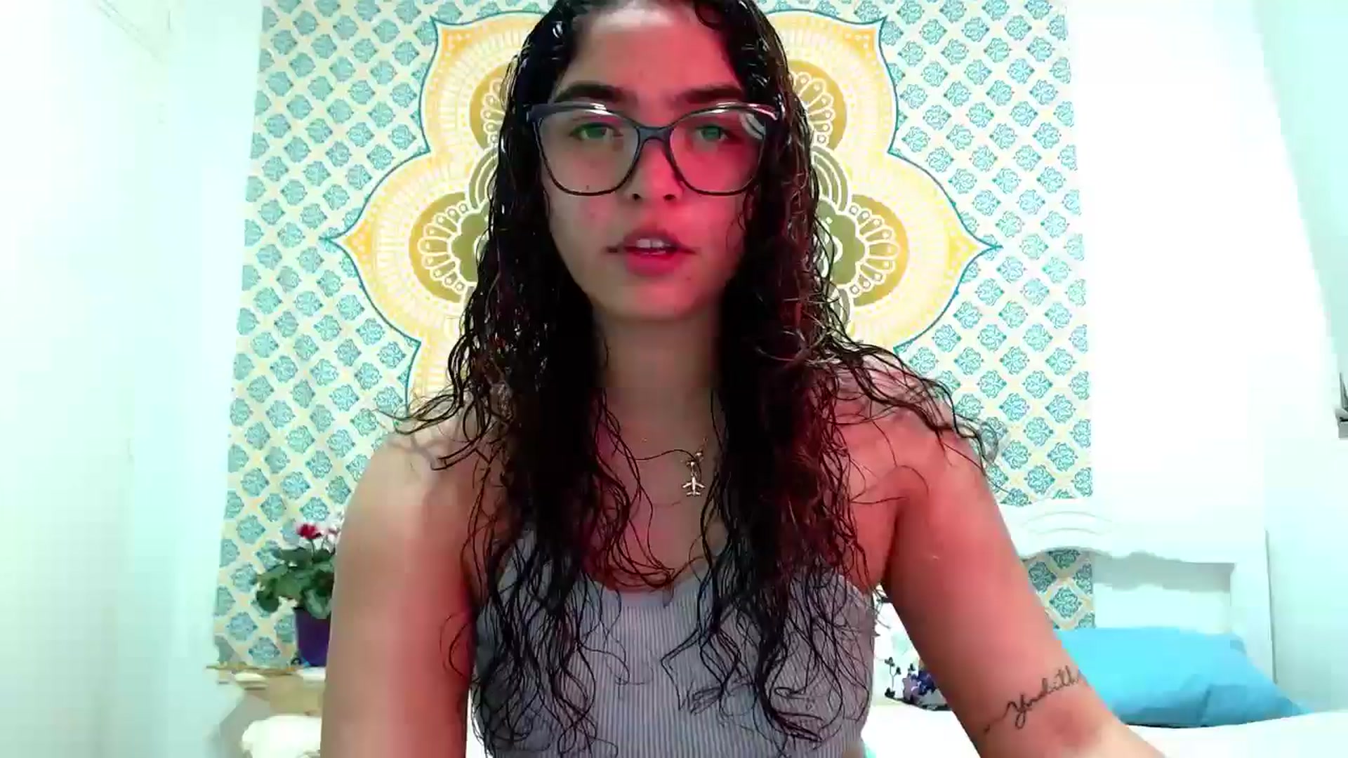 Gallery image thumbnail from Ariagaleo's myfreecams stream on, 07/18/2024, 19:46 image 1 of 20