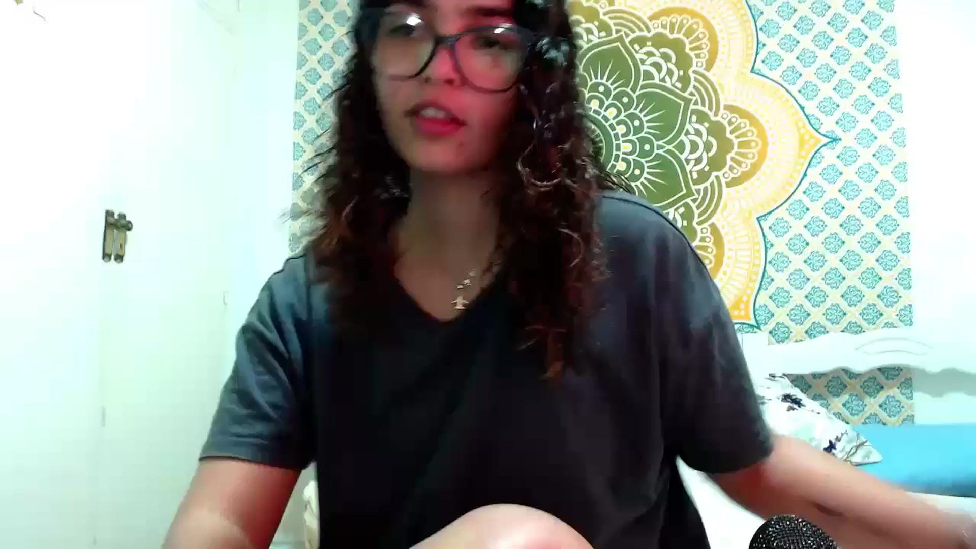 Gallery image thumbnail from Ariagaleo's myfreecams stream on, 07/18/2024, 19:46 image 14 of 20