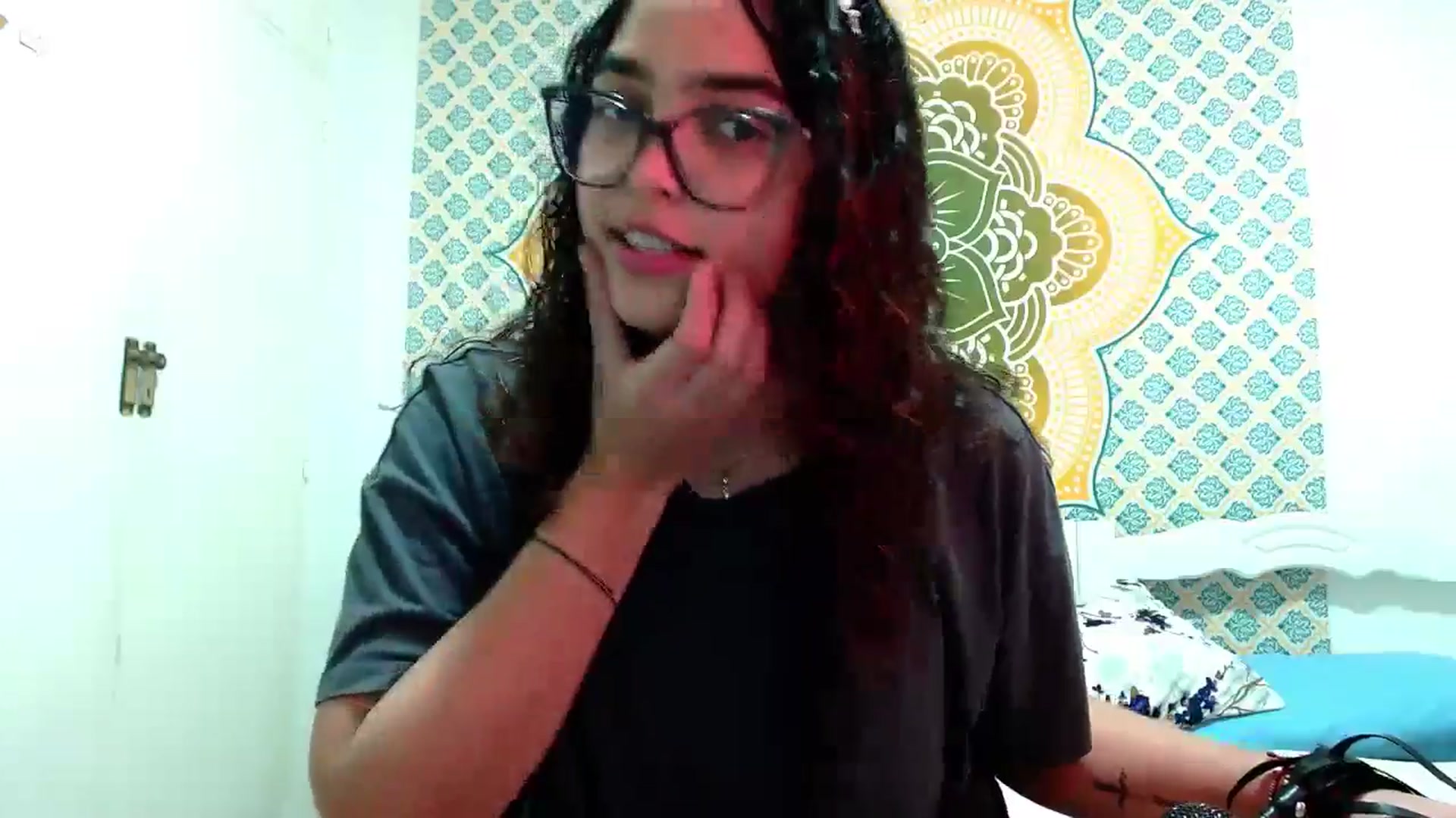 Gallery image thumbnail from Ariagaleo's myfreecams stream on, 07/18/2024, 19:46 image 5 of 20