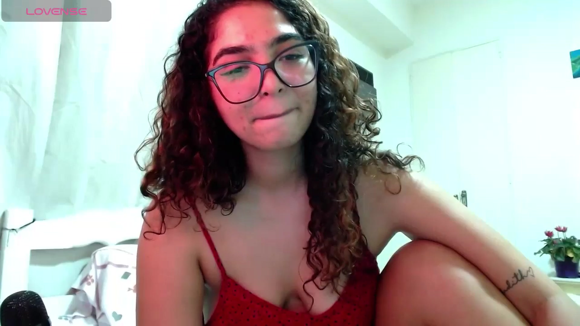 Gallery image thumbnail from Ariagaleo's myfreecams stream on, 08/01/2024, 22:07 image 13 of 20