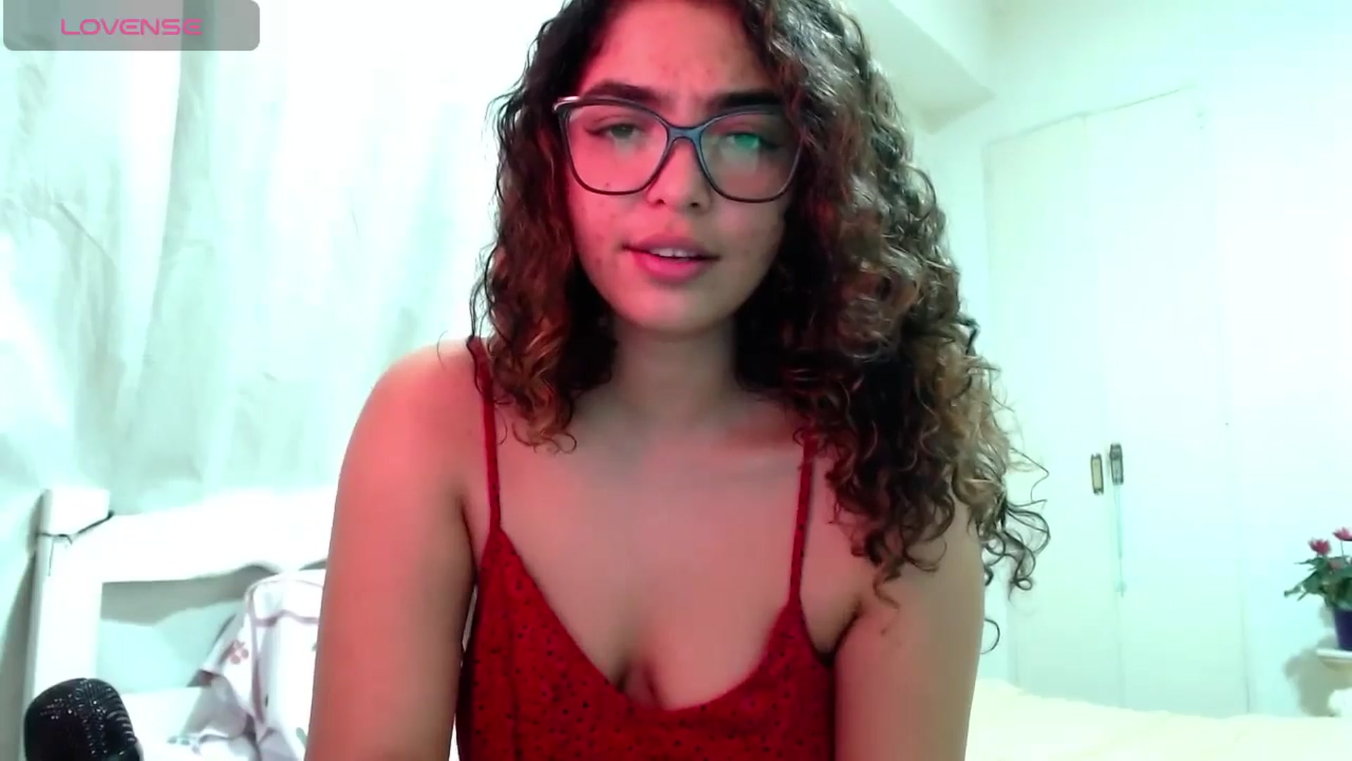 Gallery image thumbnail from Ariagaleo's myfreecams stream on, 08/01/2024, 22:07 image 6 of 20