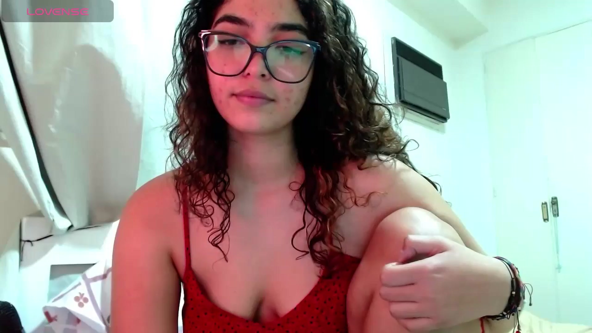 Gallery image thumbnail from Ariagaleo's myfreecams stream on, 08/01/2024, 23:09 image 4 of 20