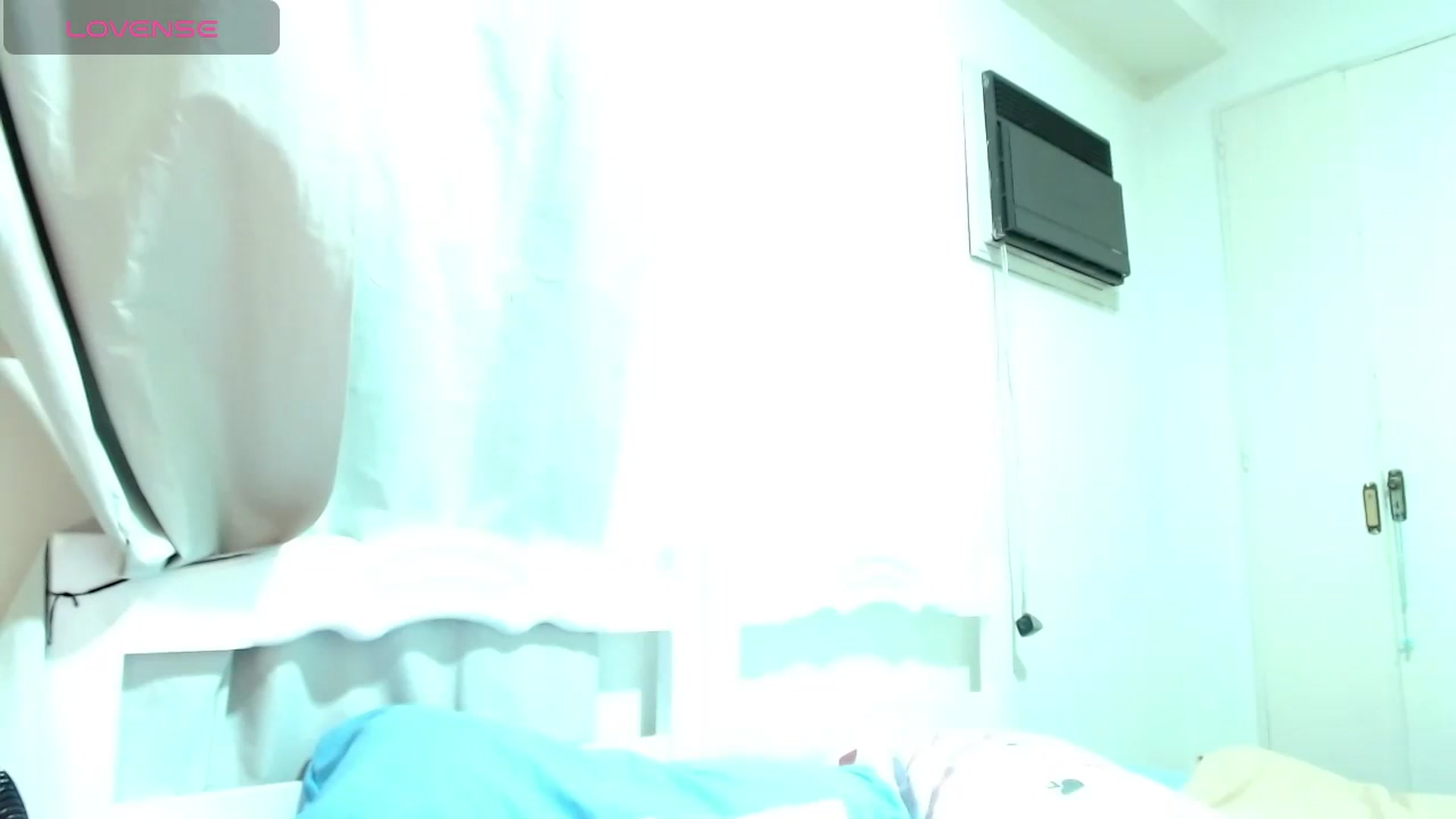 Gallery image thumbnail from Ariagaleo's myfreecams stream on, 08/01/2024, 23:09 image 3 of 20