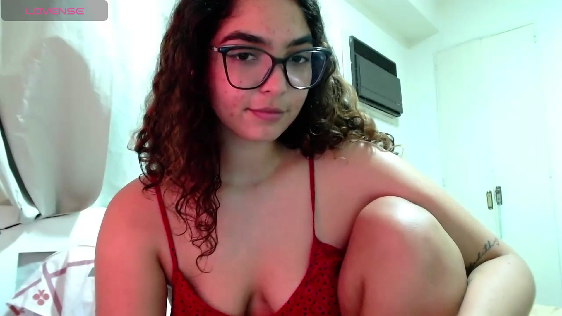 Gallery image thumbnail from Ariagaleo's myfreecams stream on, 08/01/2024, 23:09 image 10 of 20
