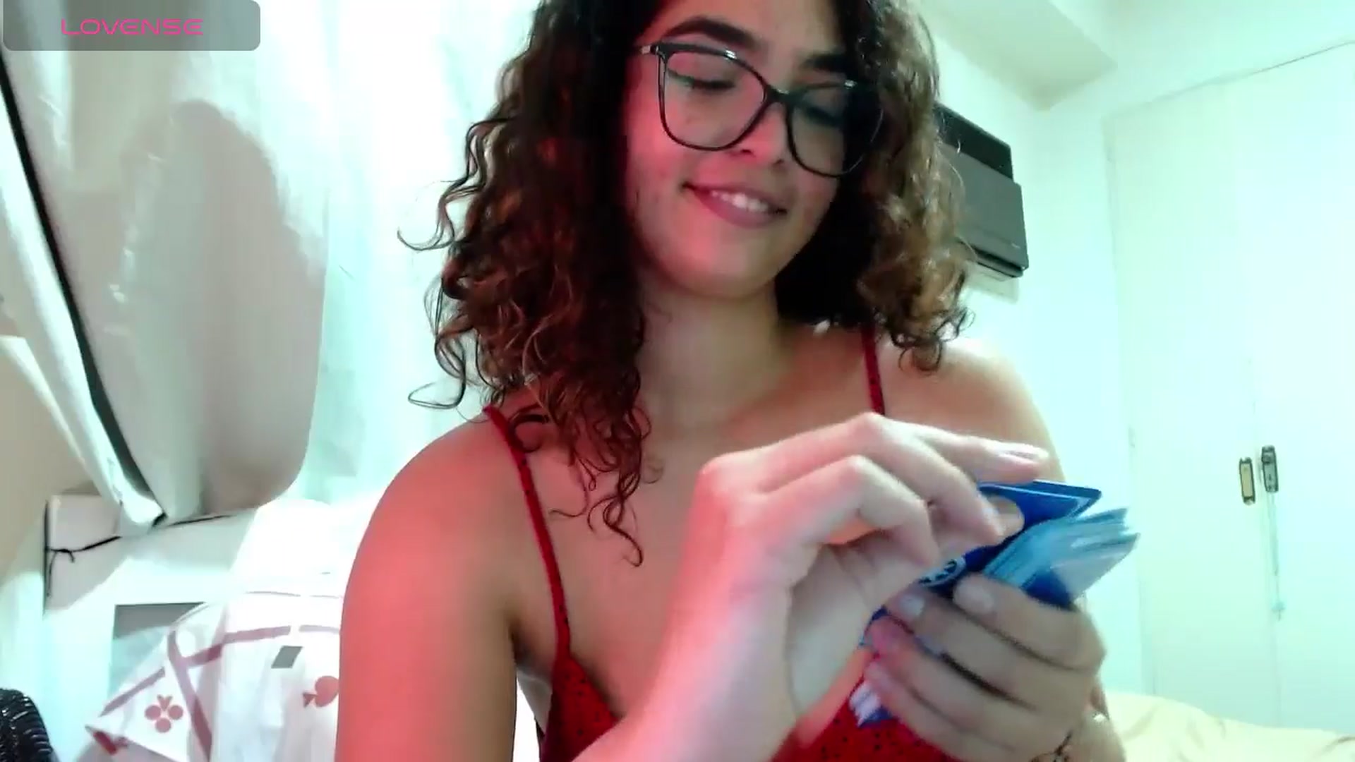 Gallery image thumbnail from Ariagaleo's myfreecams stream on, 08/01/2024, 23:09 image 6 of 20