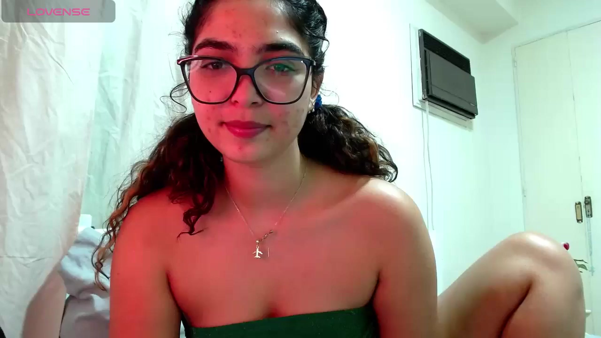 Gallery image thumbnail from Ariagaleo's myfreecams stream on, 08/04/2024, 23:16 image 20 of 20