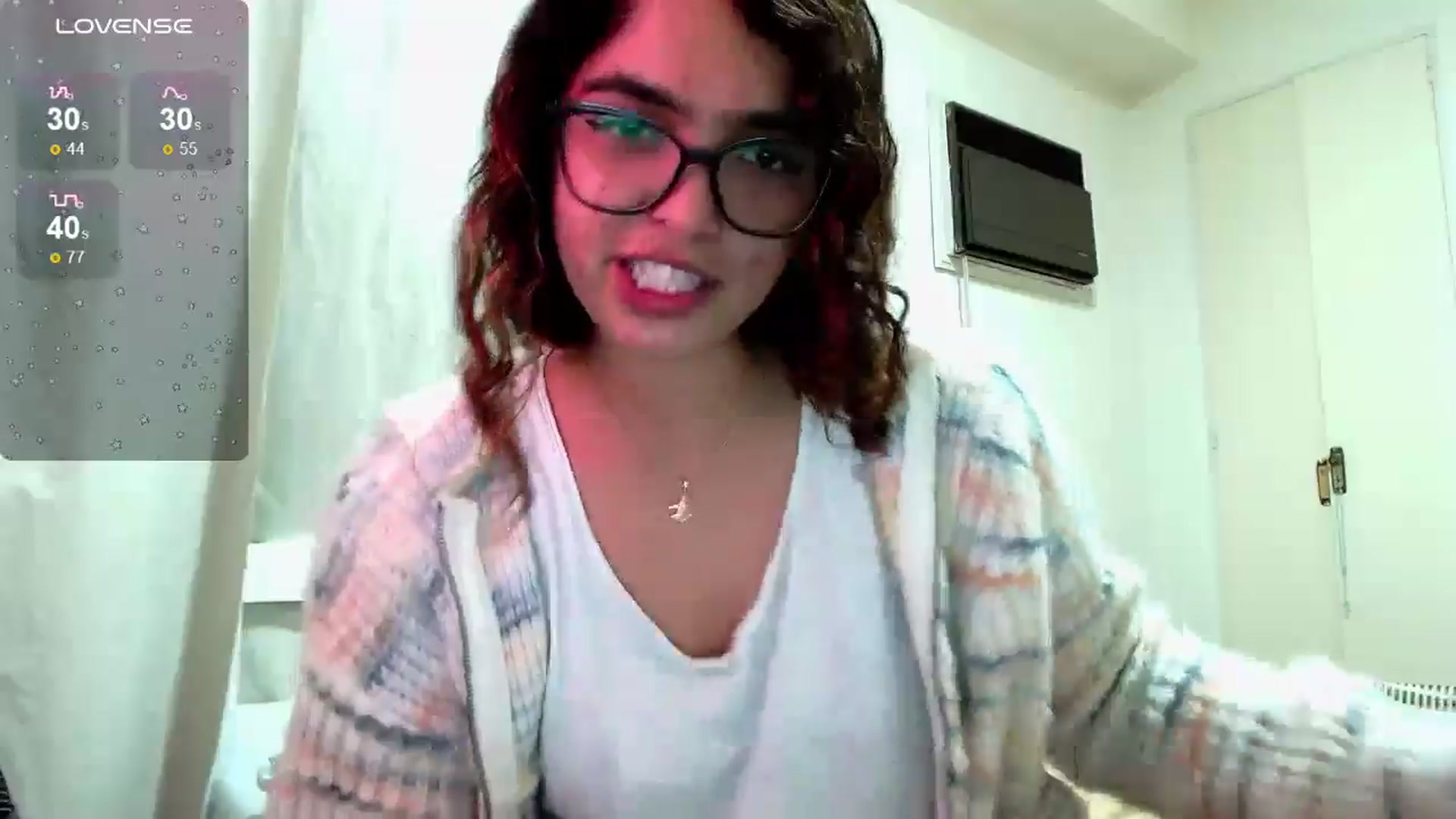 Gallery image thumbnail from Ariagaleo's myfreecams stream on, 08/14/2024, 21:32 image 19 of 20