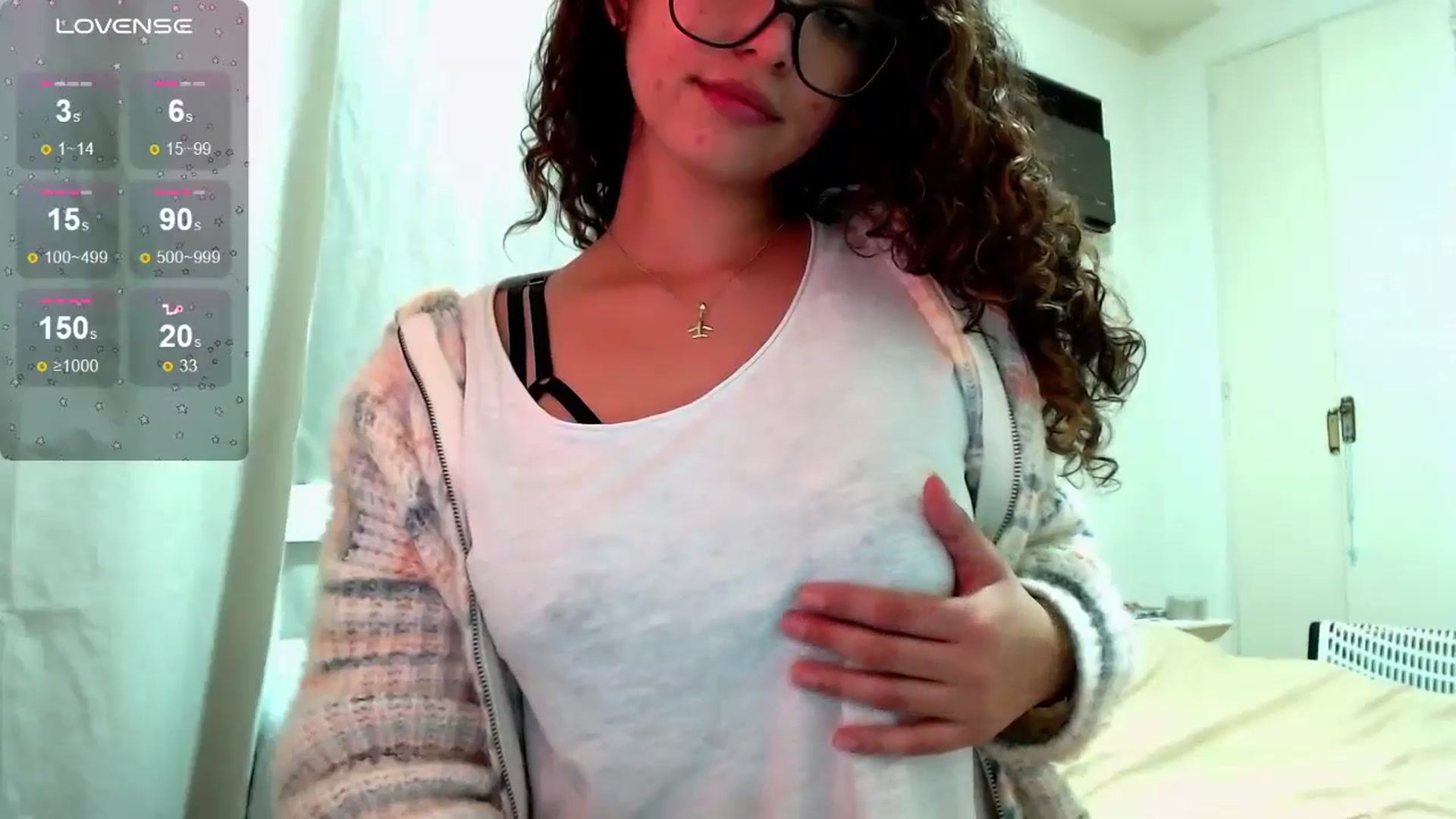 Gallery image thumbnail from Ariagaleo's myfreecams stream on, 08/14/2024, 23:42 image 5 of 20