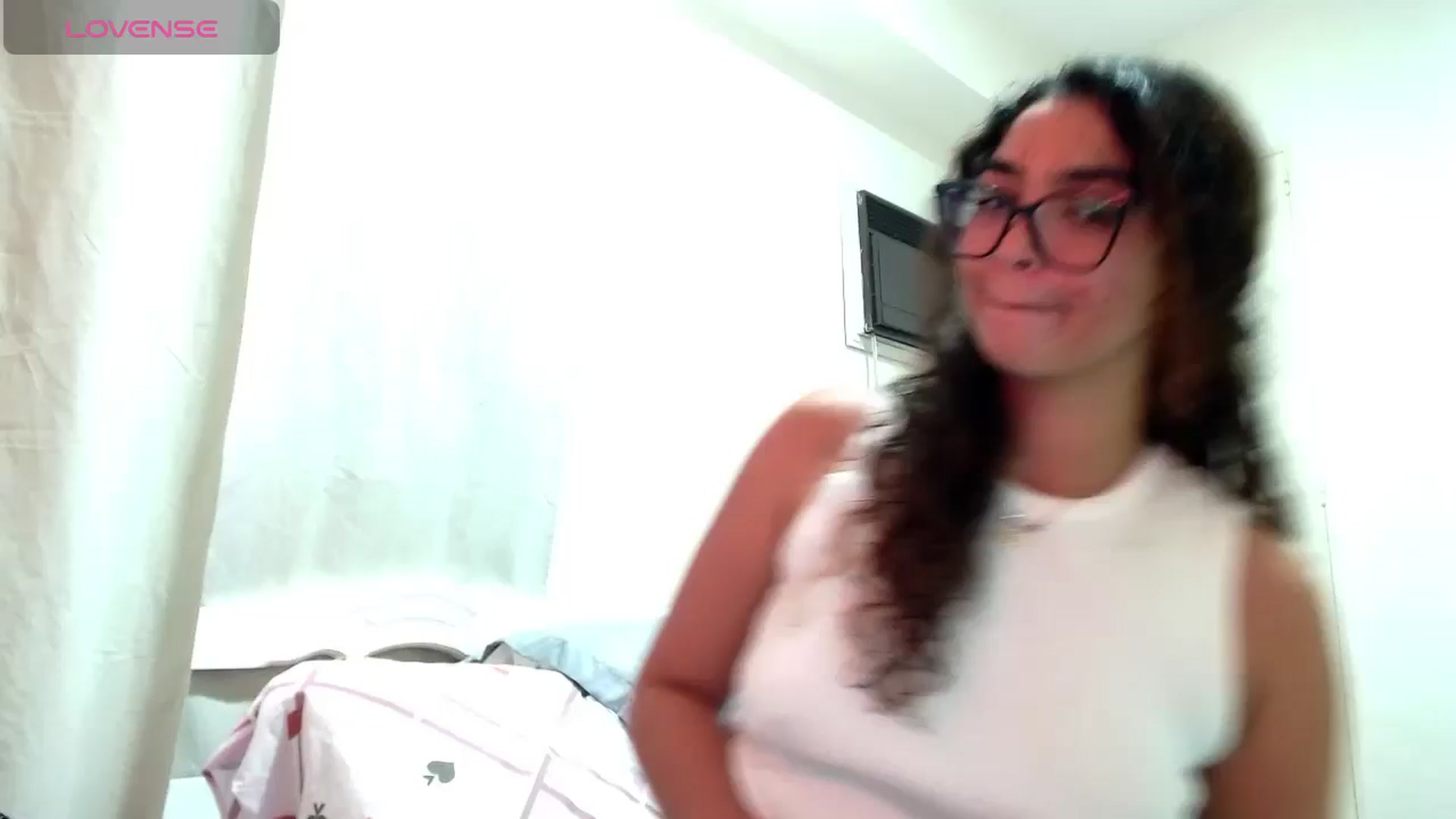 Gallery image thumbnail from Ariagaleo's myfreecams stream on, 08/15/2024, 19:21 image 19 of 20