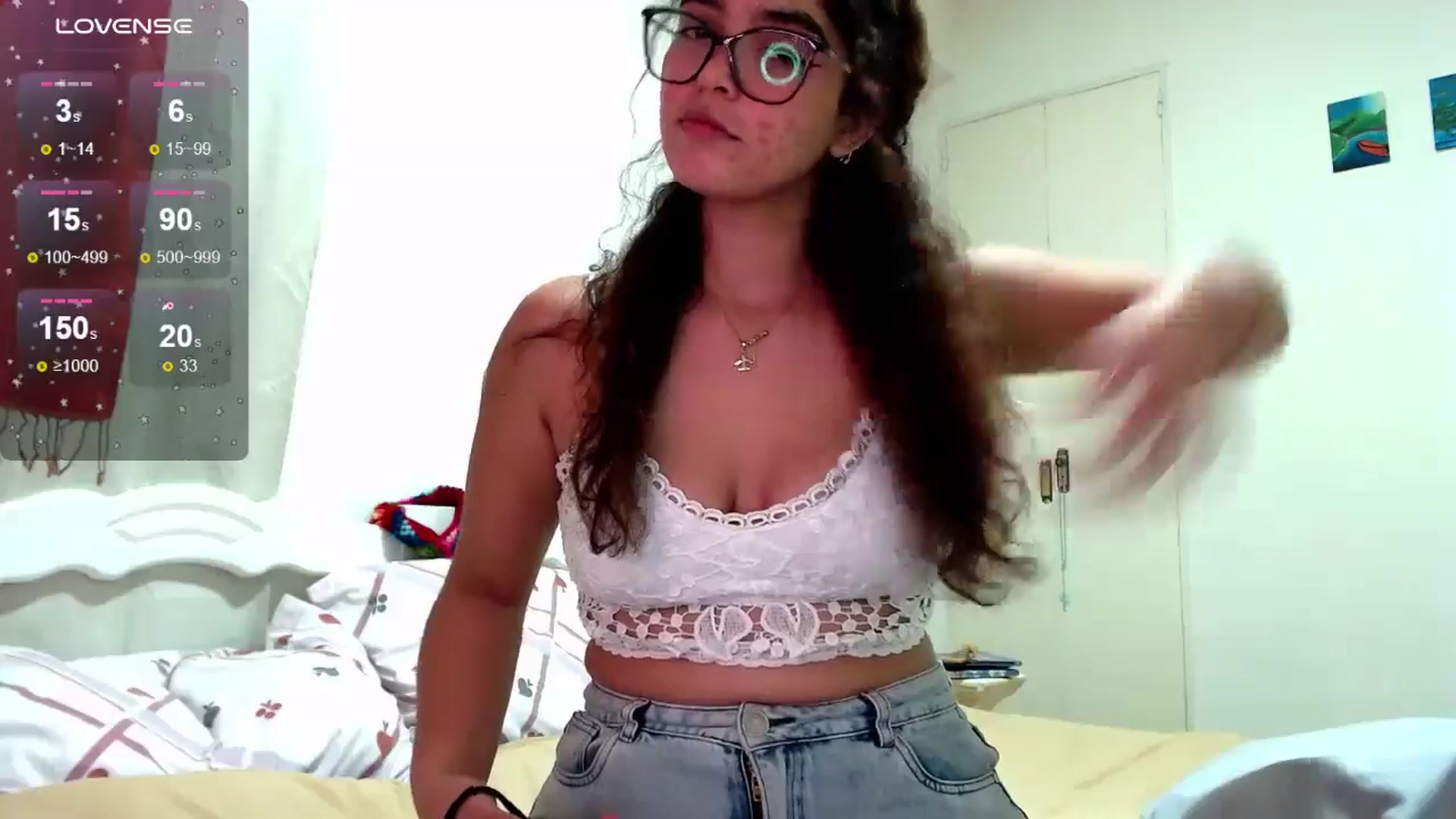Gallery image thumbnail from Ariagaleo's myfreecams stream on, 08/21/2024, 20:10 image 14 of 20