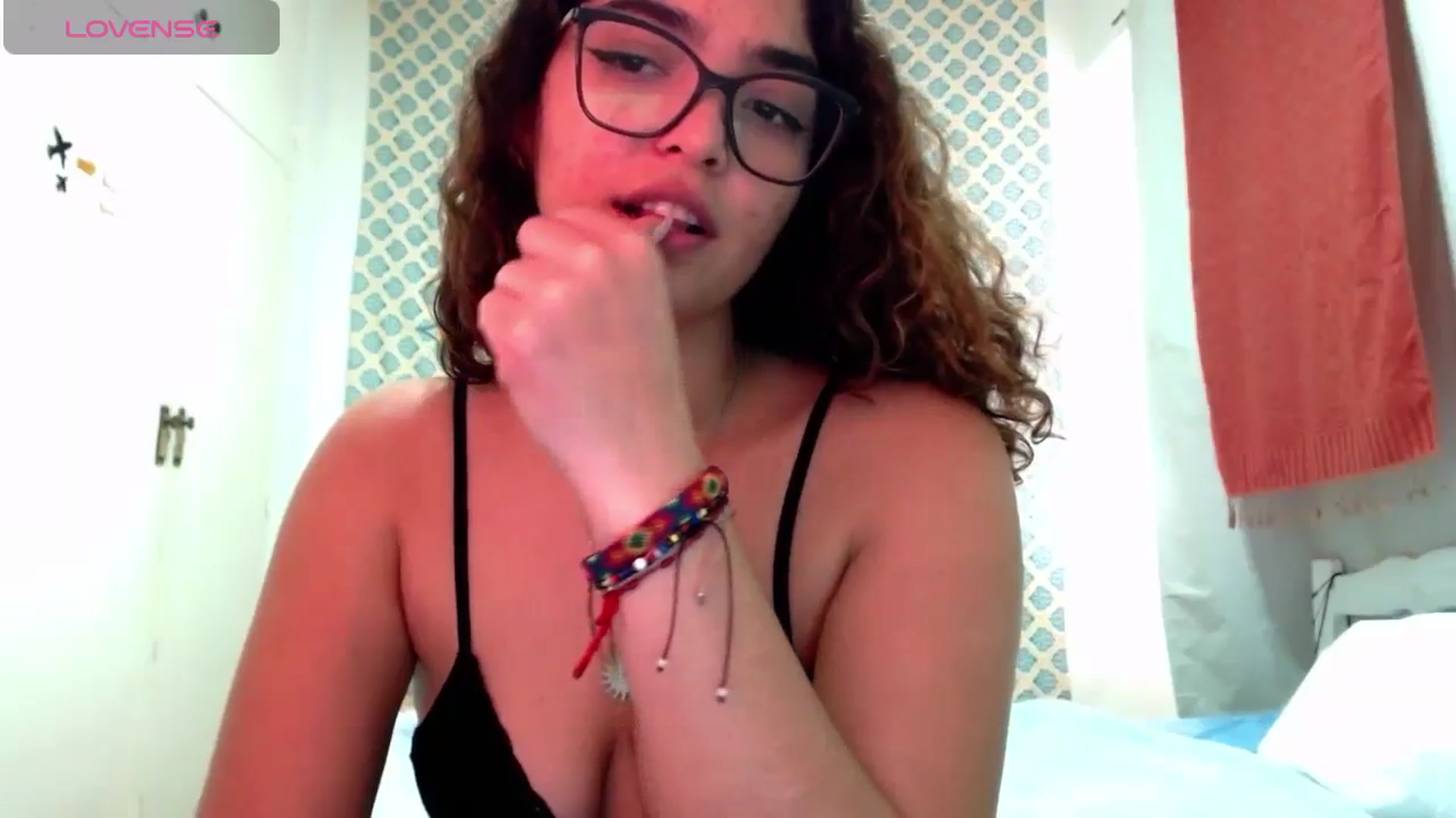 Gallery image thumbnail from Ariagaleo's myfreecams stream on, 09/06/2024, 20:29 image 18 of 20