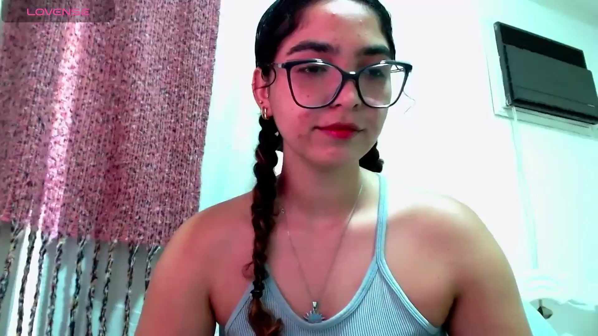 Gallery image thumbnail from Ariagaleo's myfreecams stream on, 10/17/2024, 18:06 image 18 of 20