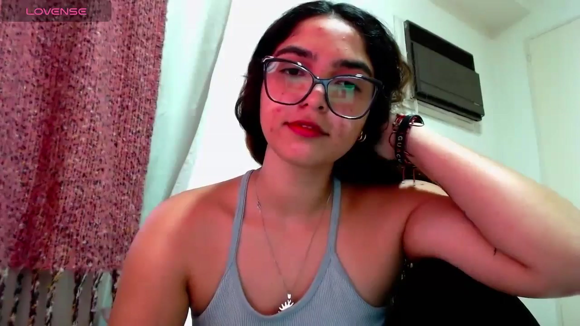 Gallery image thumbnail from Ariagaleo's myfreecams stream on, 10/17/2024, 19:02 image 3 of 20