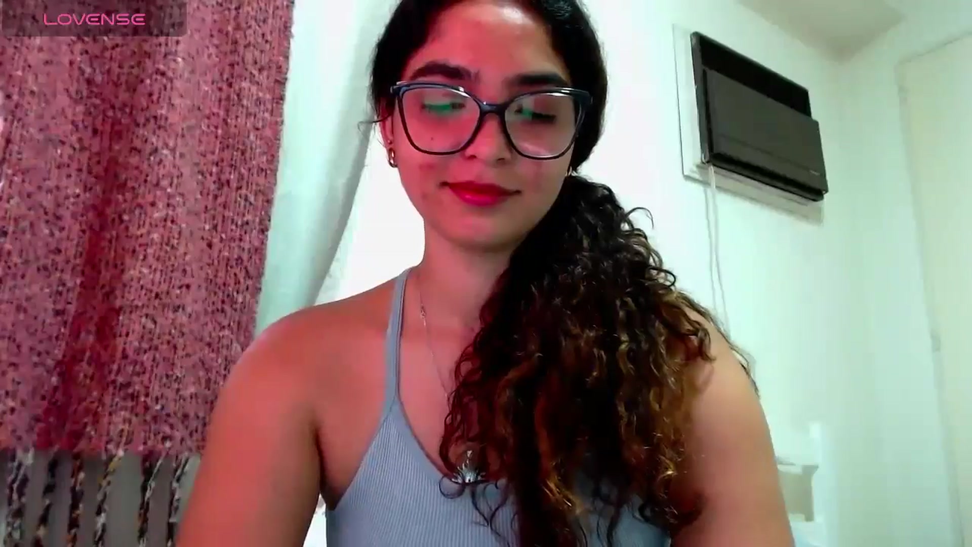 Gallery image thumbnail from Ariagaleo's myfreecams stream on, 10/17/2024, 19:02 image 9 of 20