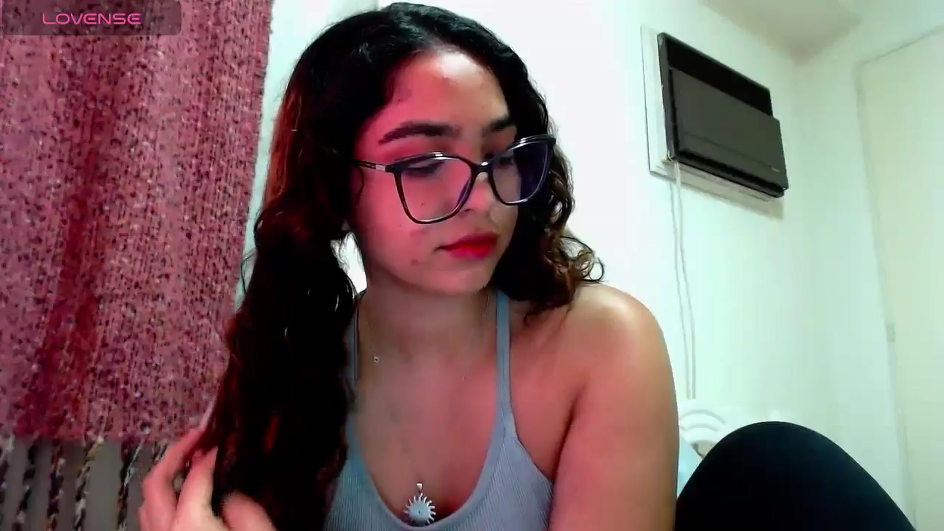 Gallery image thumbnail from Ariagaleo's myfreecams stream on, 10/17/2024, 19:02 image 2 of 20