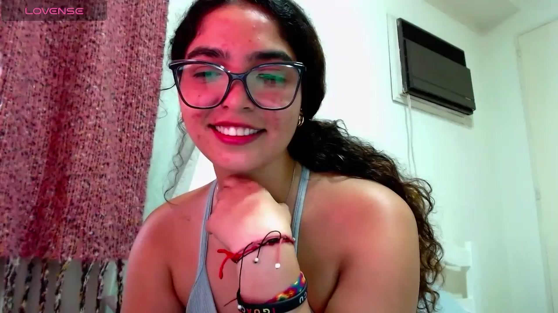 Gallery image thumbnail from Ariagaleo's myfreecams stream on, 10/17/2024, 19:02 image 12 of 20