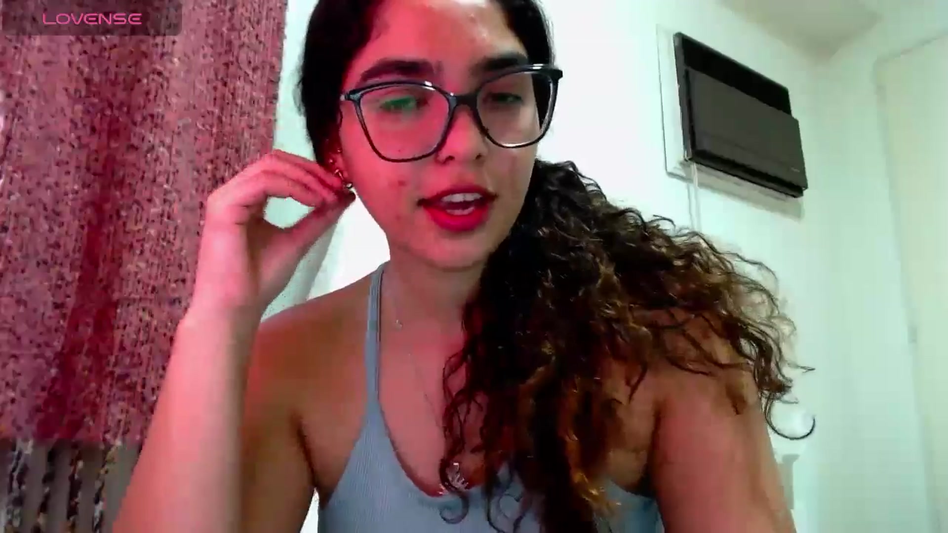 Gallery image thumbnail from Ariagaleo's myfreecams stream on, 10/17/2024, 19:02 image 7 of 20