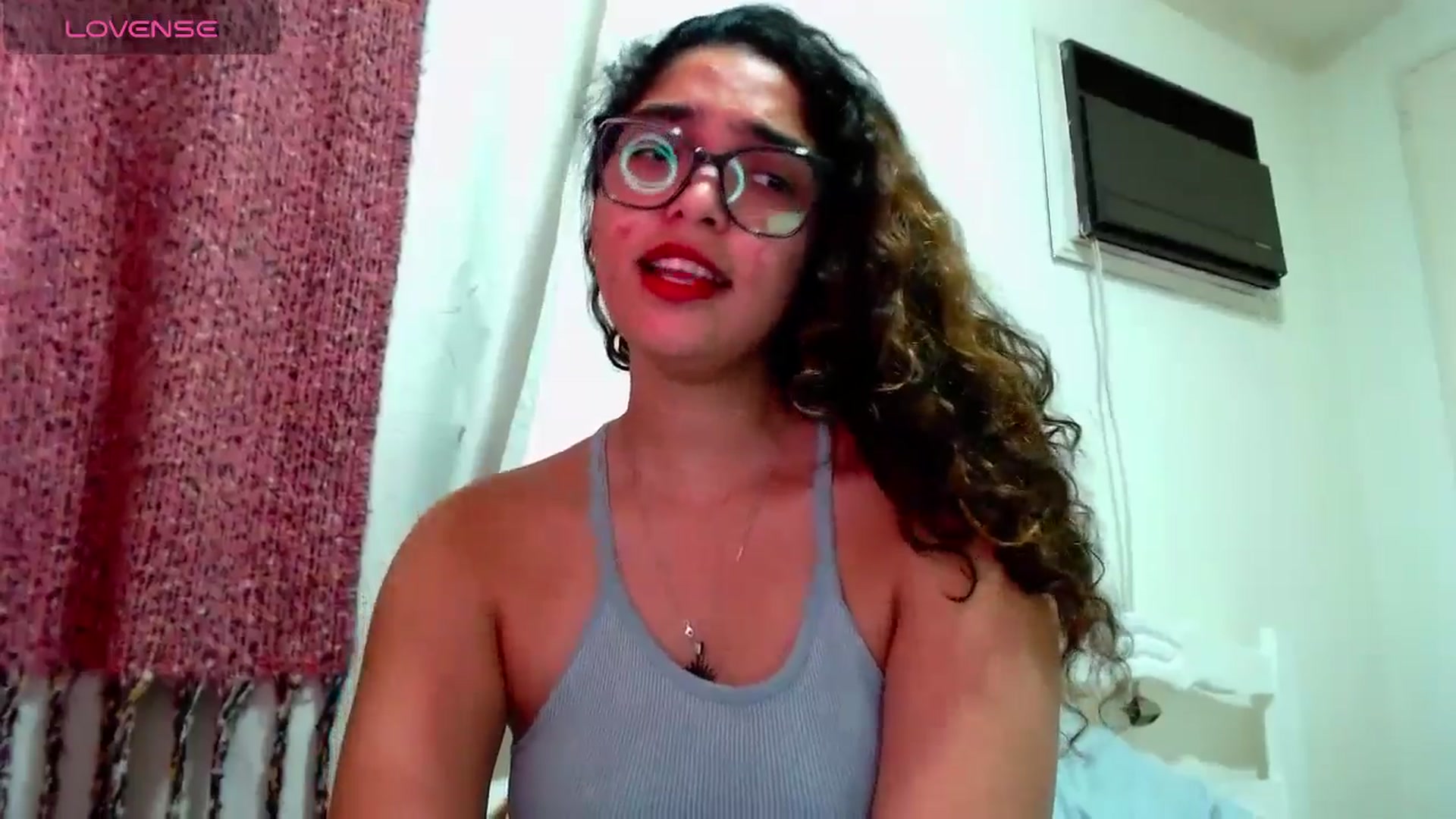 Gallery image thumbnail from Ariagaleo's myfreecams stream on, 10/17/2024, 22:39 image 2 of 20