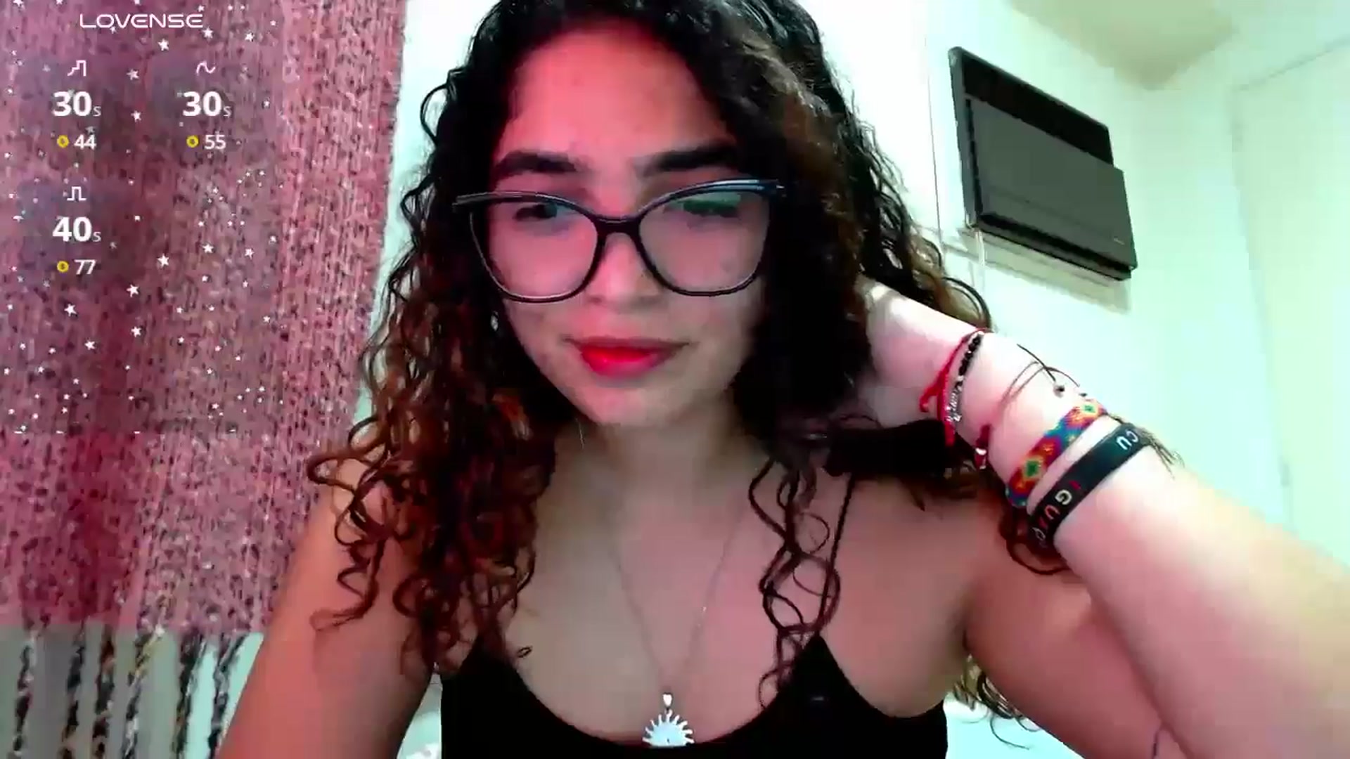 Gallery image thumbnail from Ariagaleo's myfreecams stream on, 10/18/2024, 22:38 image 5 of 20