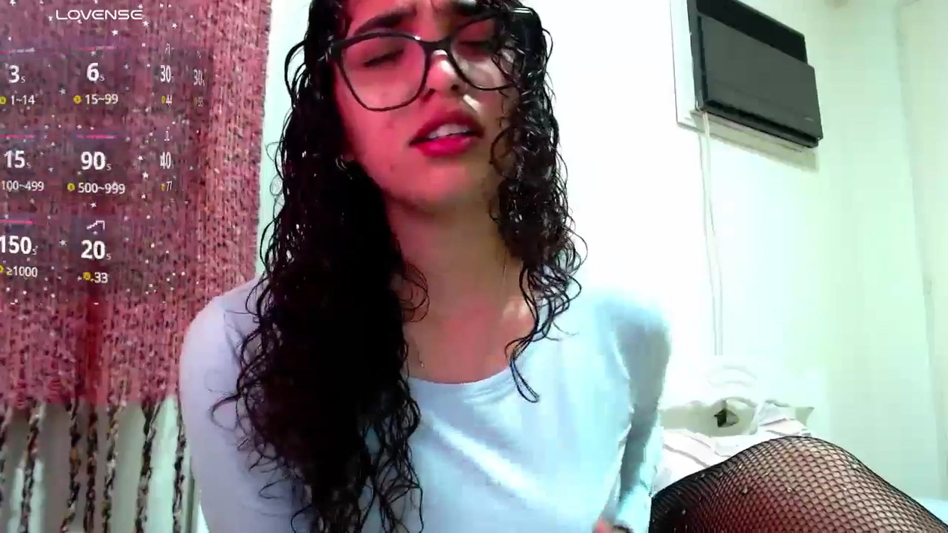 Gallery image thumbnail from Ariagaleo's myfreecams stream on, 10/23/2024, 20:28 image 3 of 20