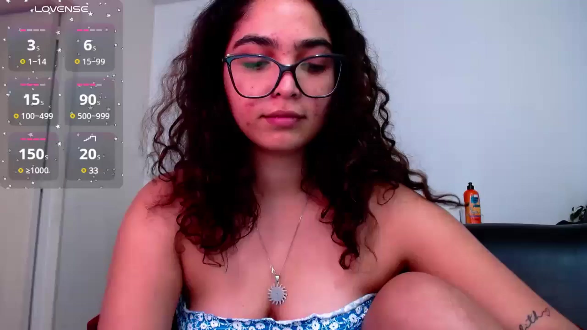 Gallery image thumbnail from Ariagaleo's myfreecams stream on, 10/25/2024, 21:38 image 4 of 20