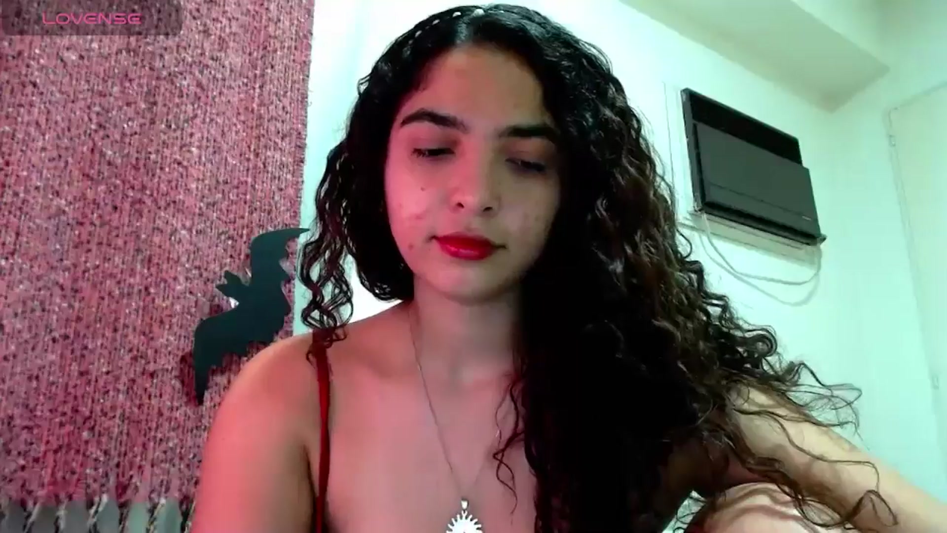 Gallery image thumbnail from Ariagaleo's myfreecams stream on, 11/03/2024, 04:30 image 16 of 20