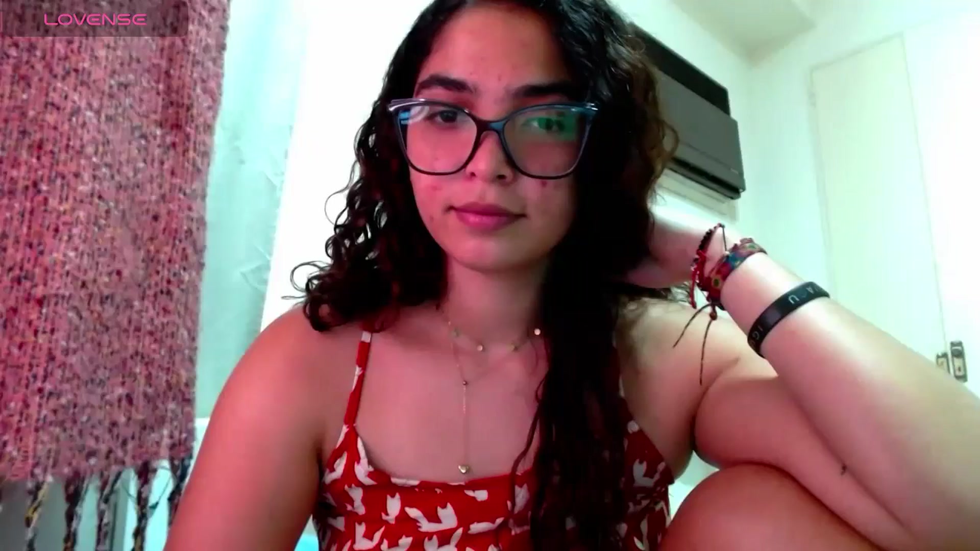 Gallery image thumbnail from Ariagaleo's myfreecams stream on, 11/13/2024, 21:19 image 3 of 20
